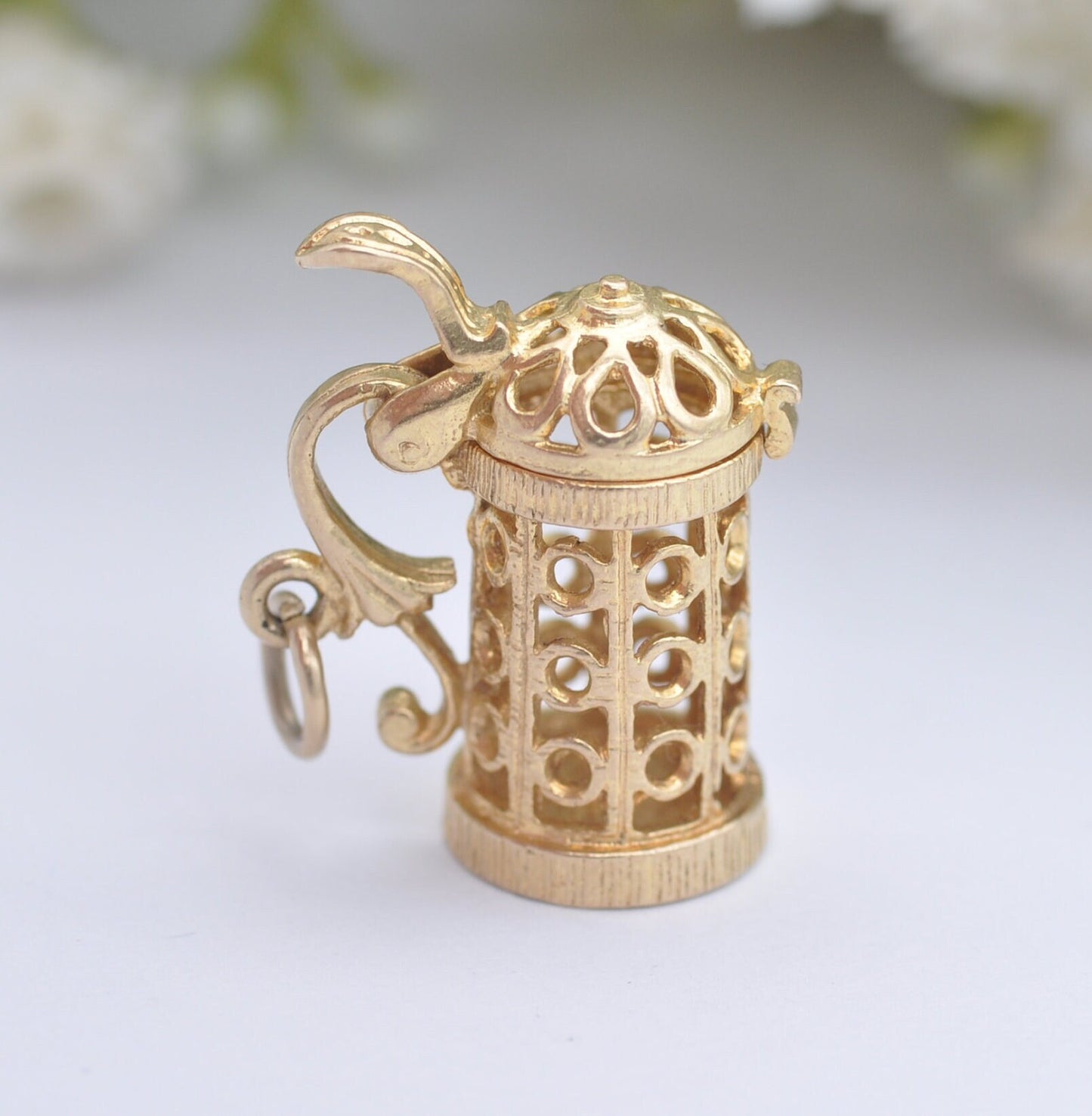 Vintage 9ct Gold Opening Beer Stein Charm Pendant