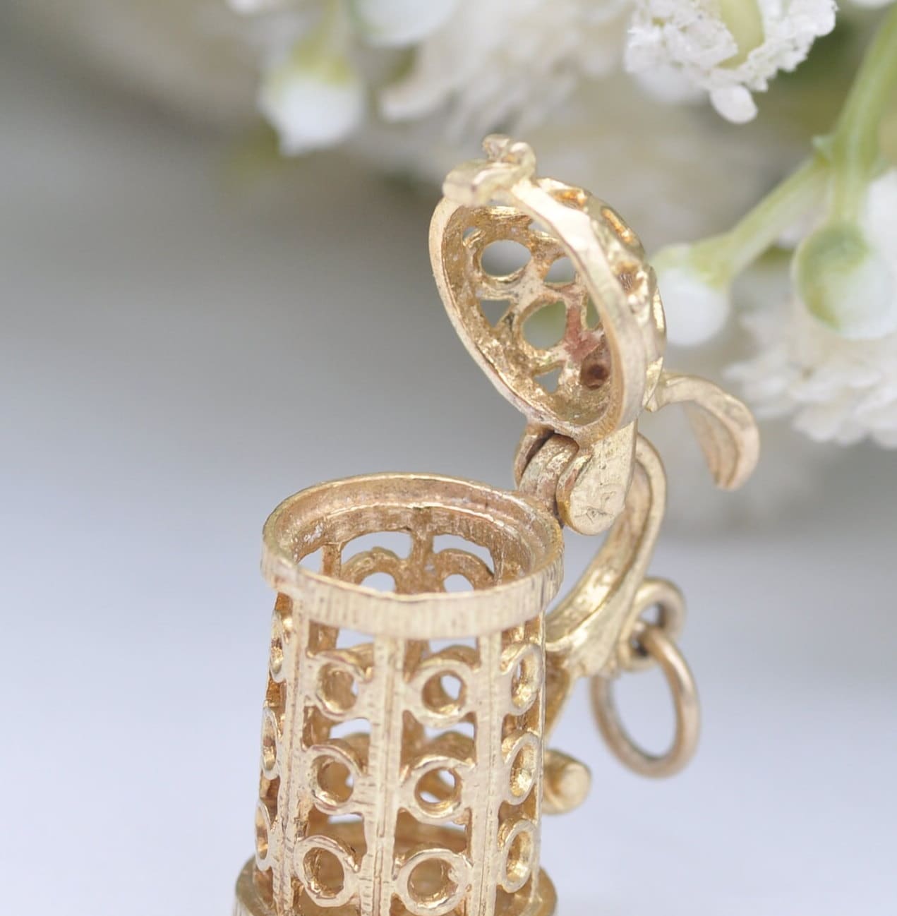 Vintage 9ct Gold Opening Beer Stein Charm Pendant