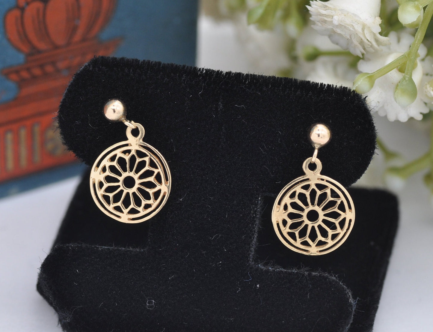 Vintage 9ct Gold Mandala Drop Earrings