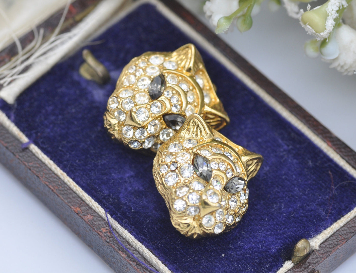 Vintage Trifari Leopard Clip