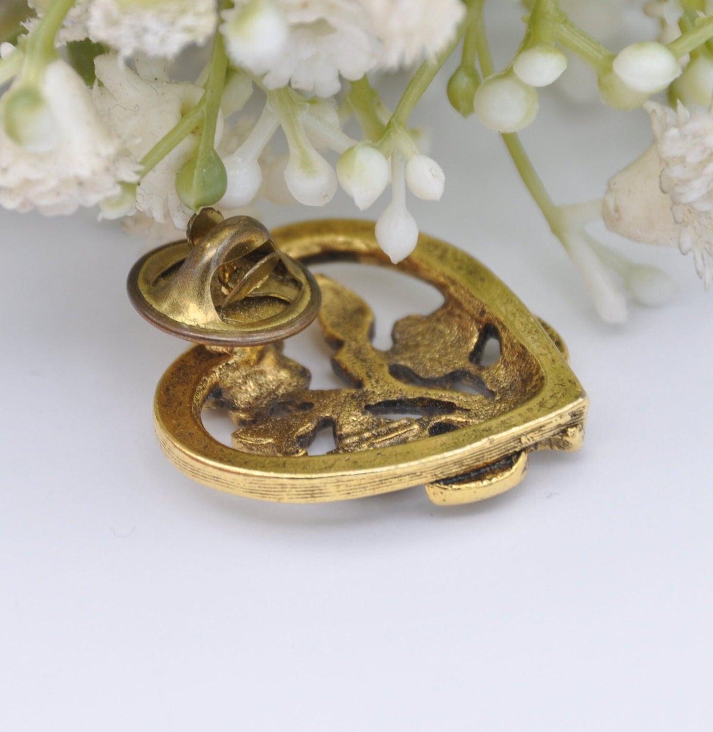 Vintage Camco Gold Tone Flower Pin Brooch