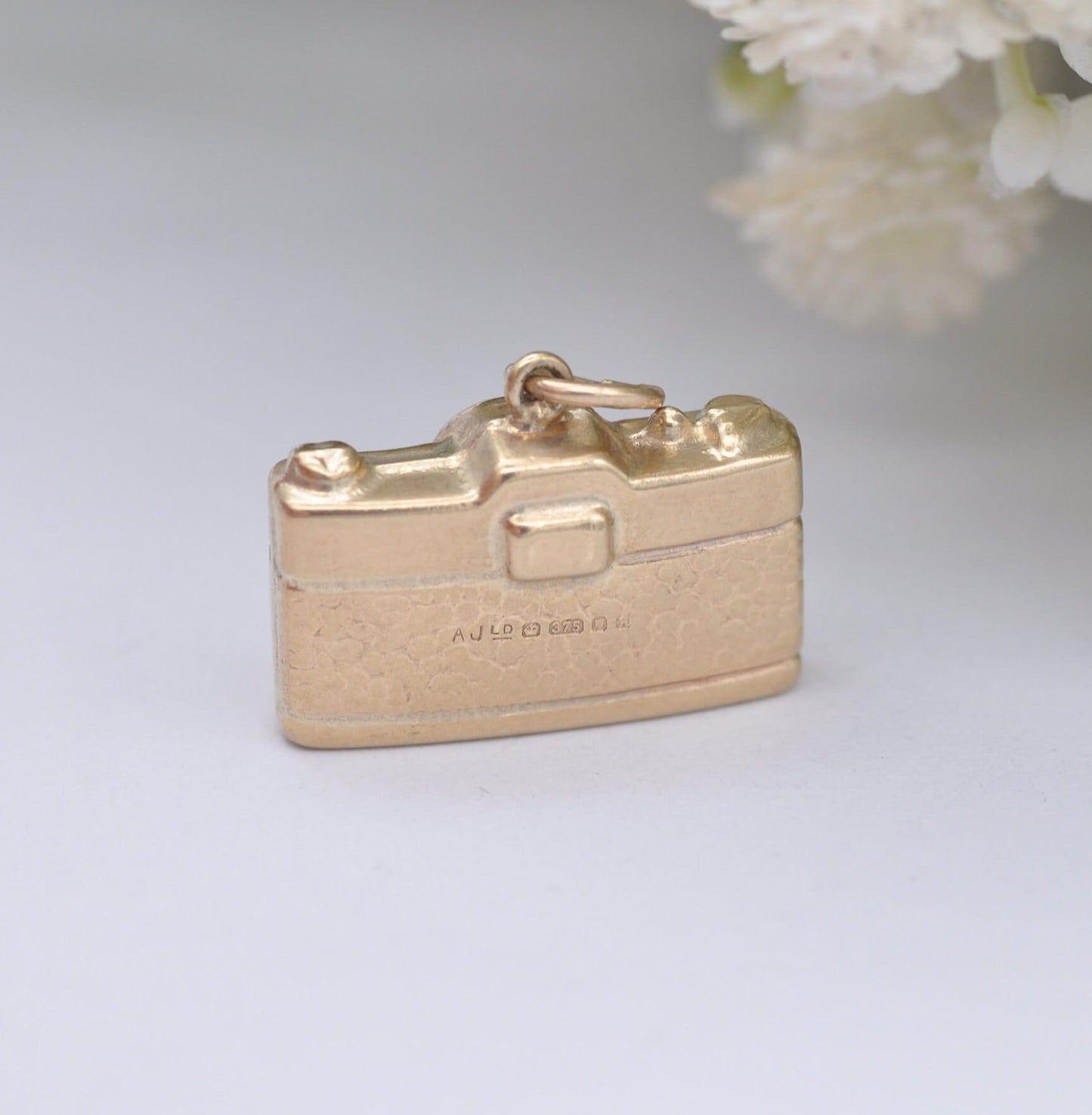 Vintage 9ct Gold Camera Charm Pendant 1975