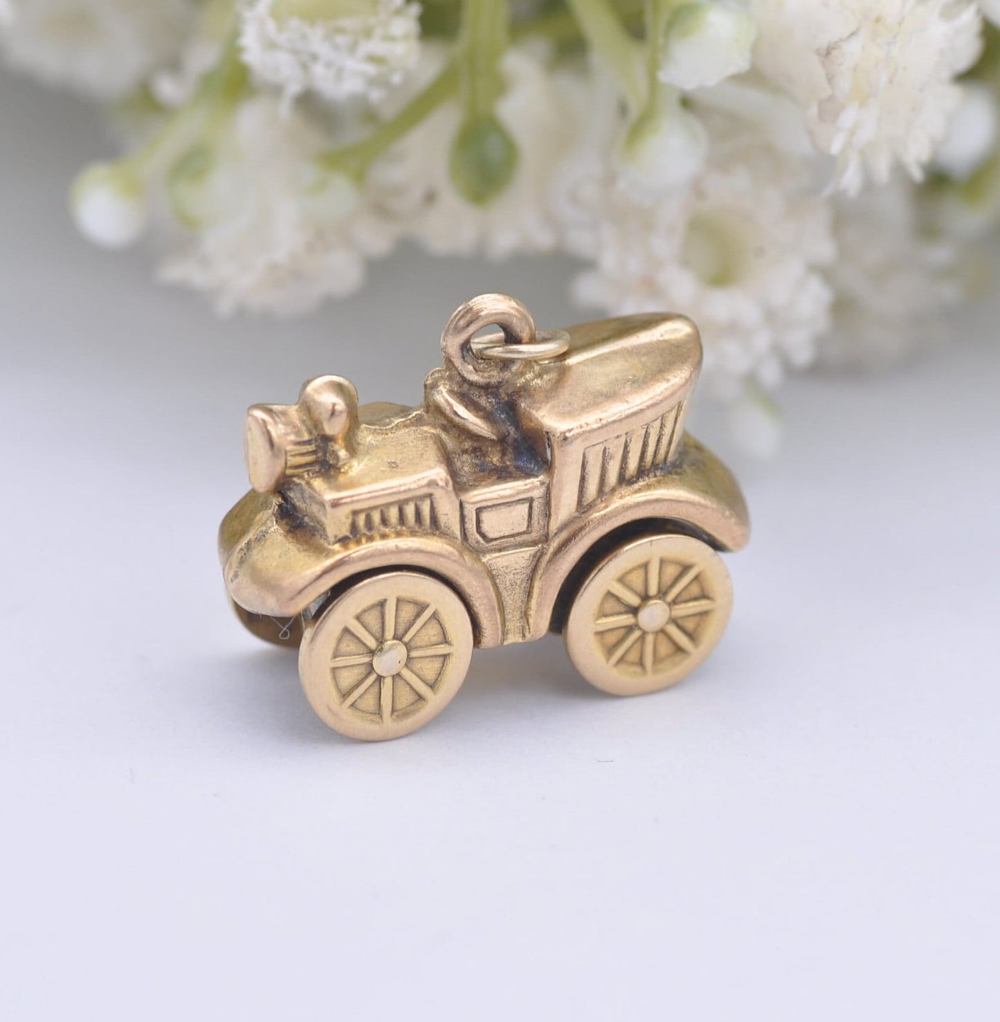 Vintage 9ct Gold Classic Car Charm Pendant