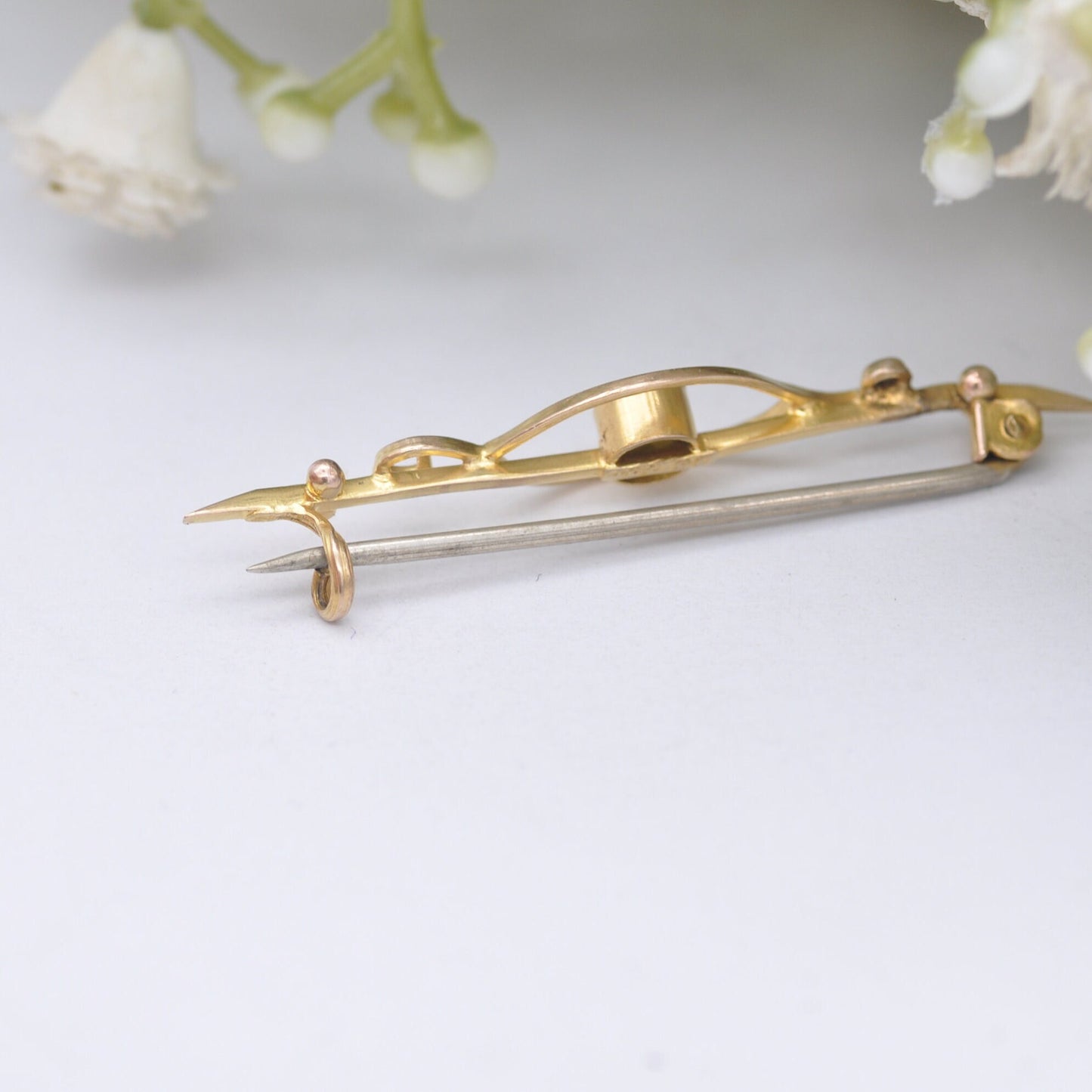 Antique 9ct Gold Peridot Bar Brooch - Edwardian Gold Jewellery