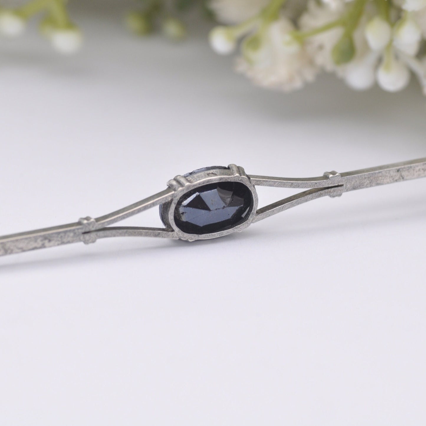Vintage French Art Deco Sterling Silver Bar Brooch with Black Gemstone