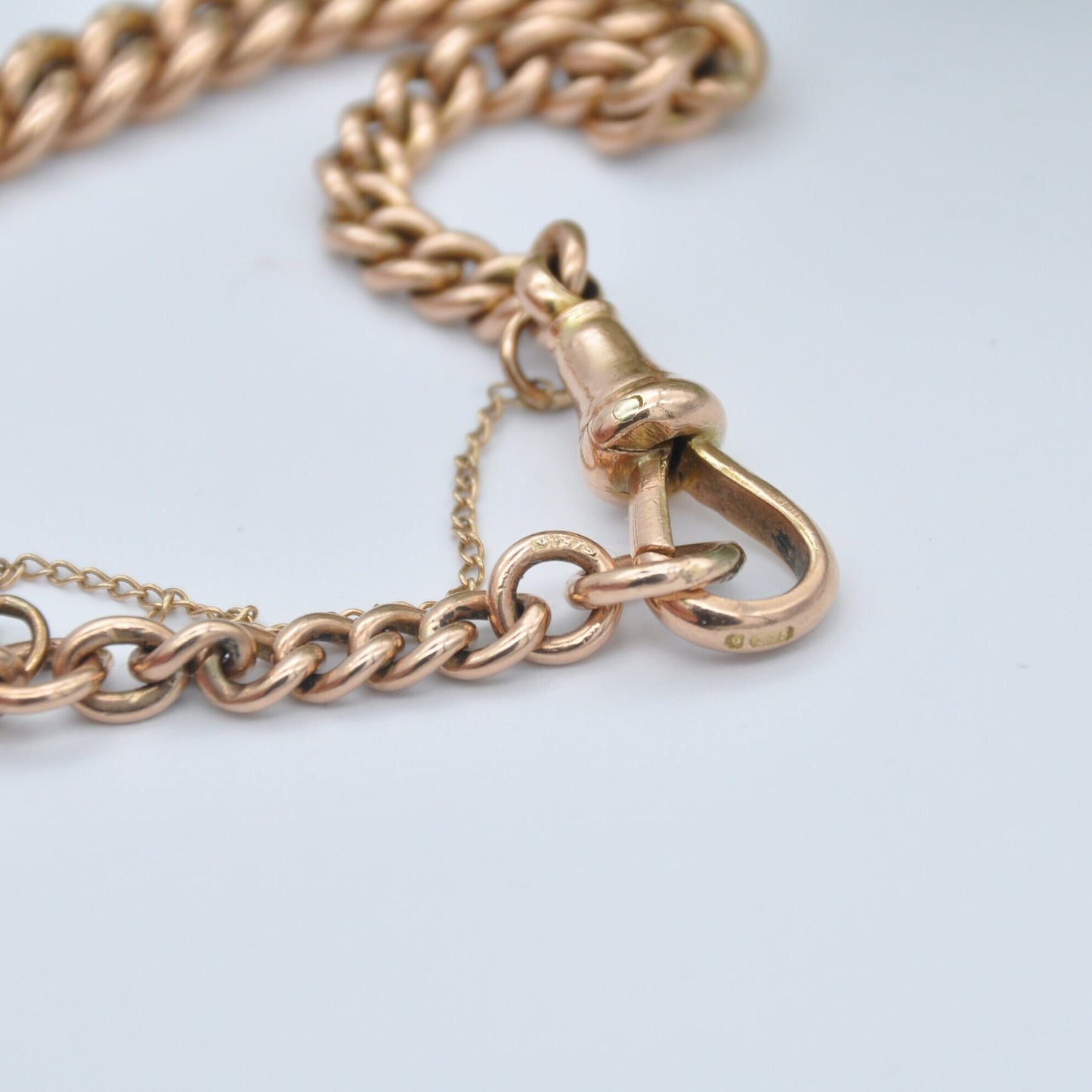 Antique 9ct Gold Curb Link Chain Bracelet with Dog Clip and Safety Chain - Graduating Links | 18cm to 21cm