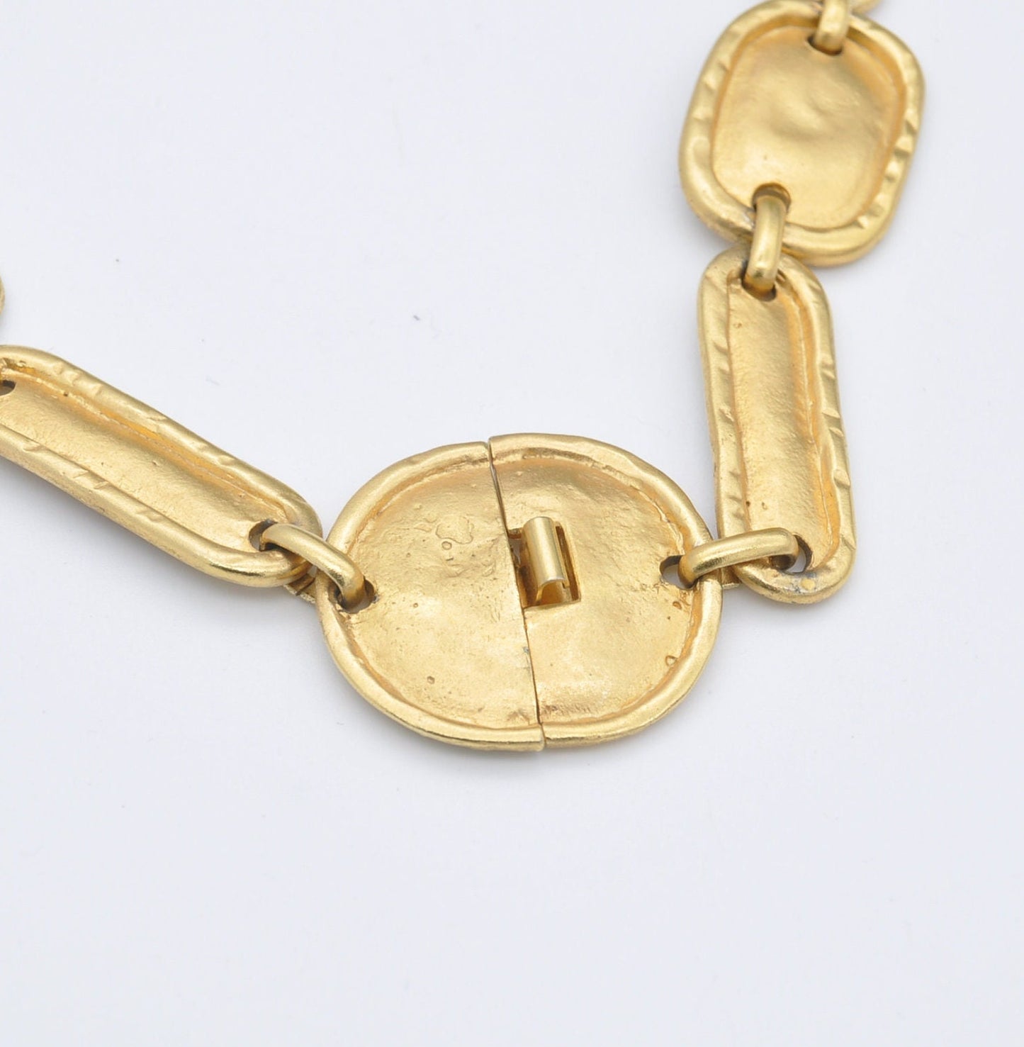 Vintage Sphinx Necklace Gold Tone Disk Link - Mid-Century Branded Costume Jewellery