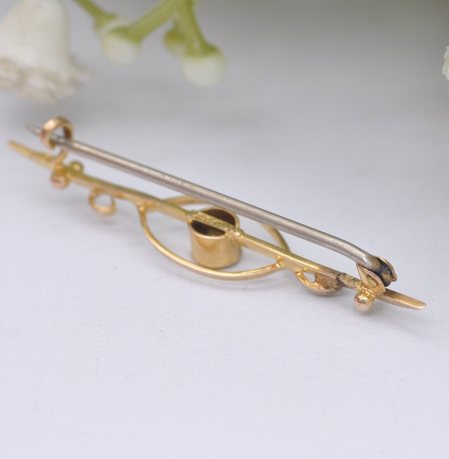Antique 9ct Gold Peridot Bar Brooch - Edwardian Gold Jewellery