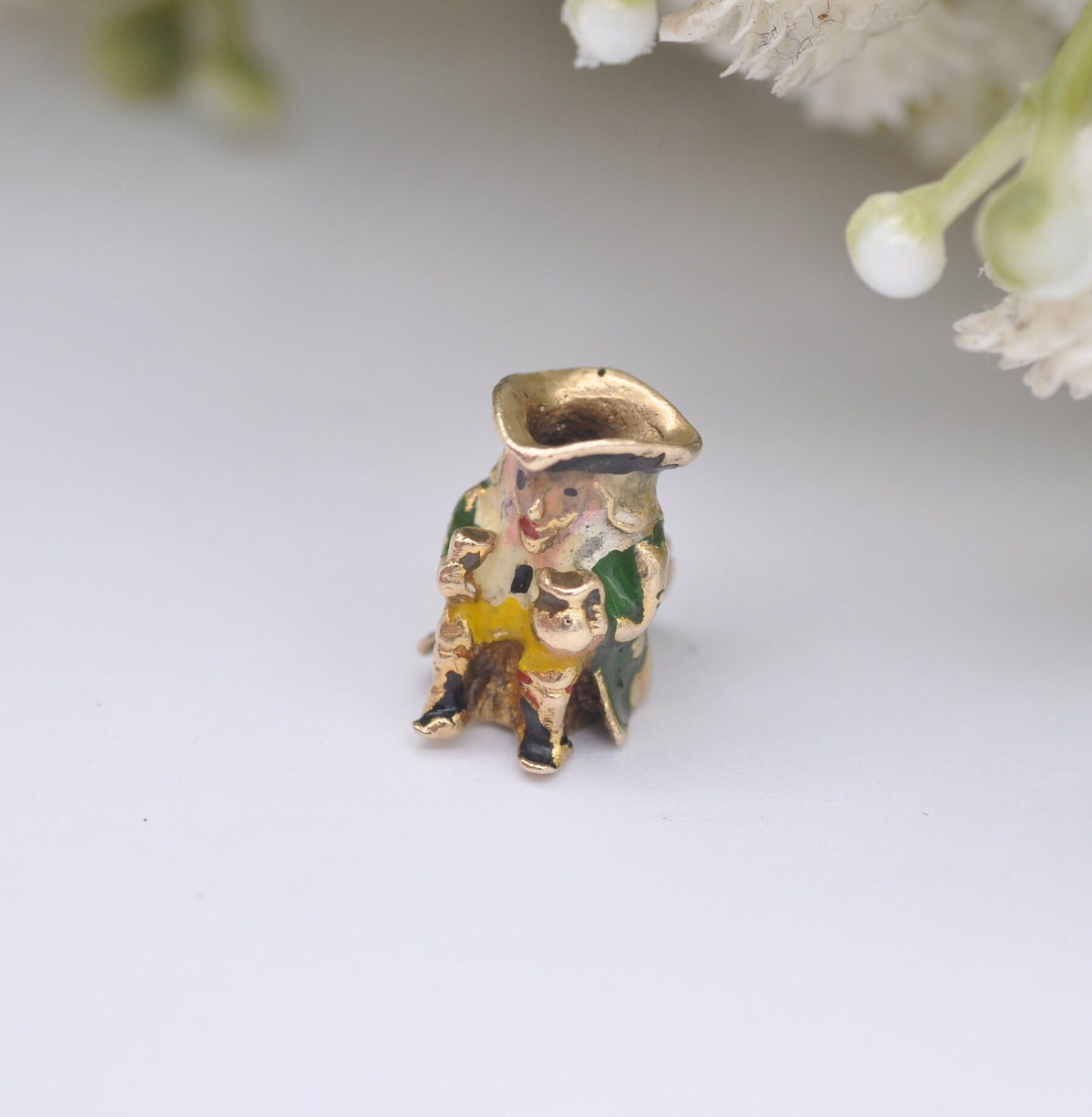 Vintage 9ct Gold Enamel Toby Jug Charm Pendant - Seated Person Drinking Fillpot