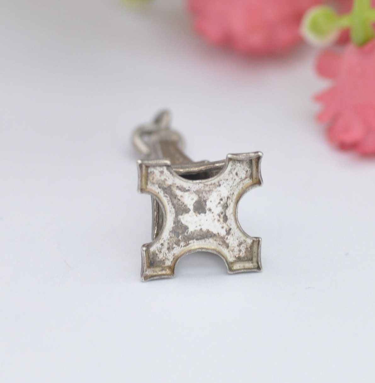 Vintage Sterling Silver Eiffel Tower Charm Pendant - Paris France Souvenir