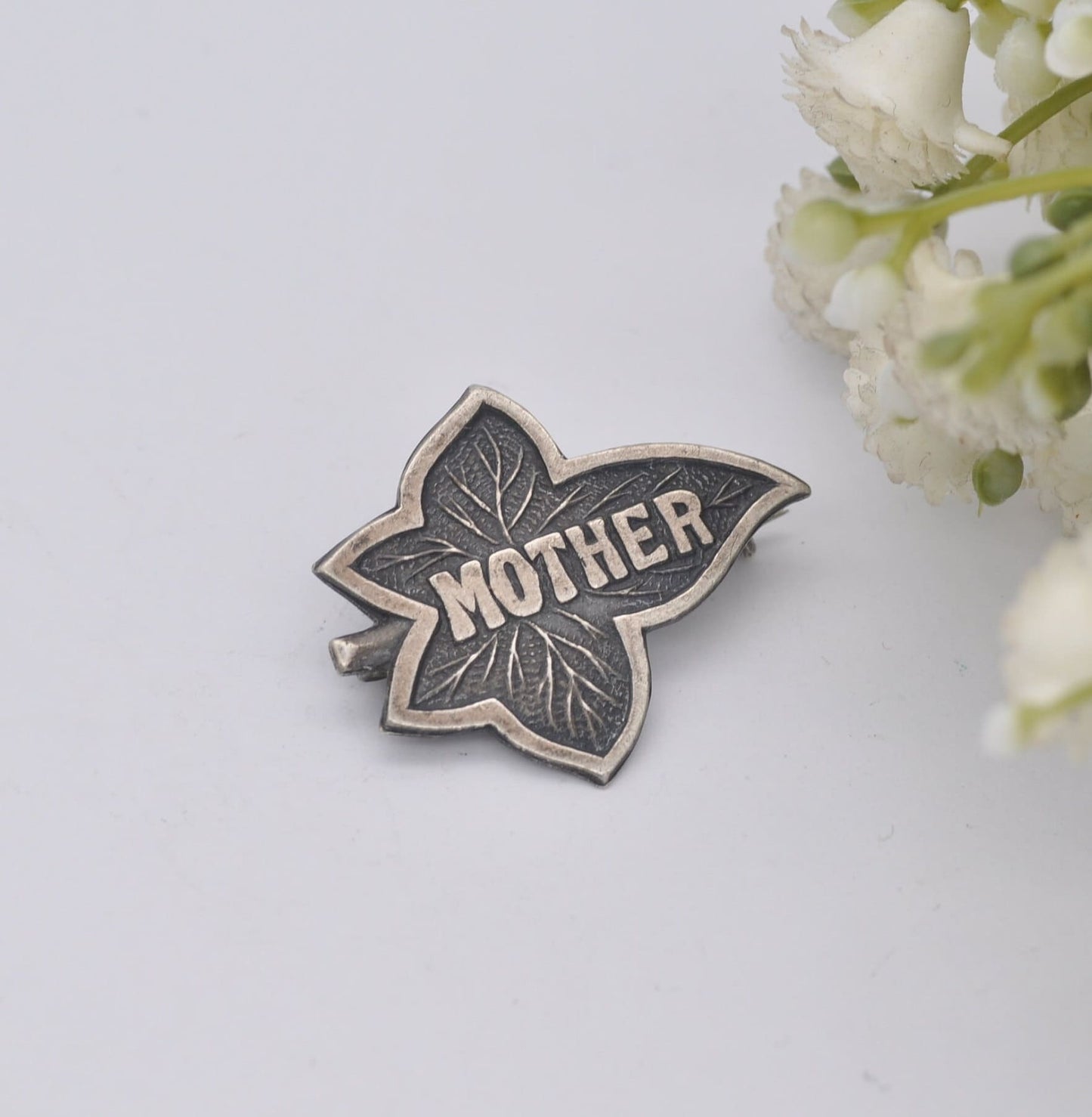 Antique Sterling Silver Mother Leaf Brooch - Sentimental Mum Jewellery
