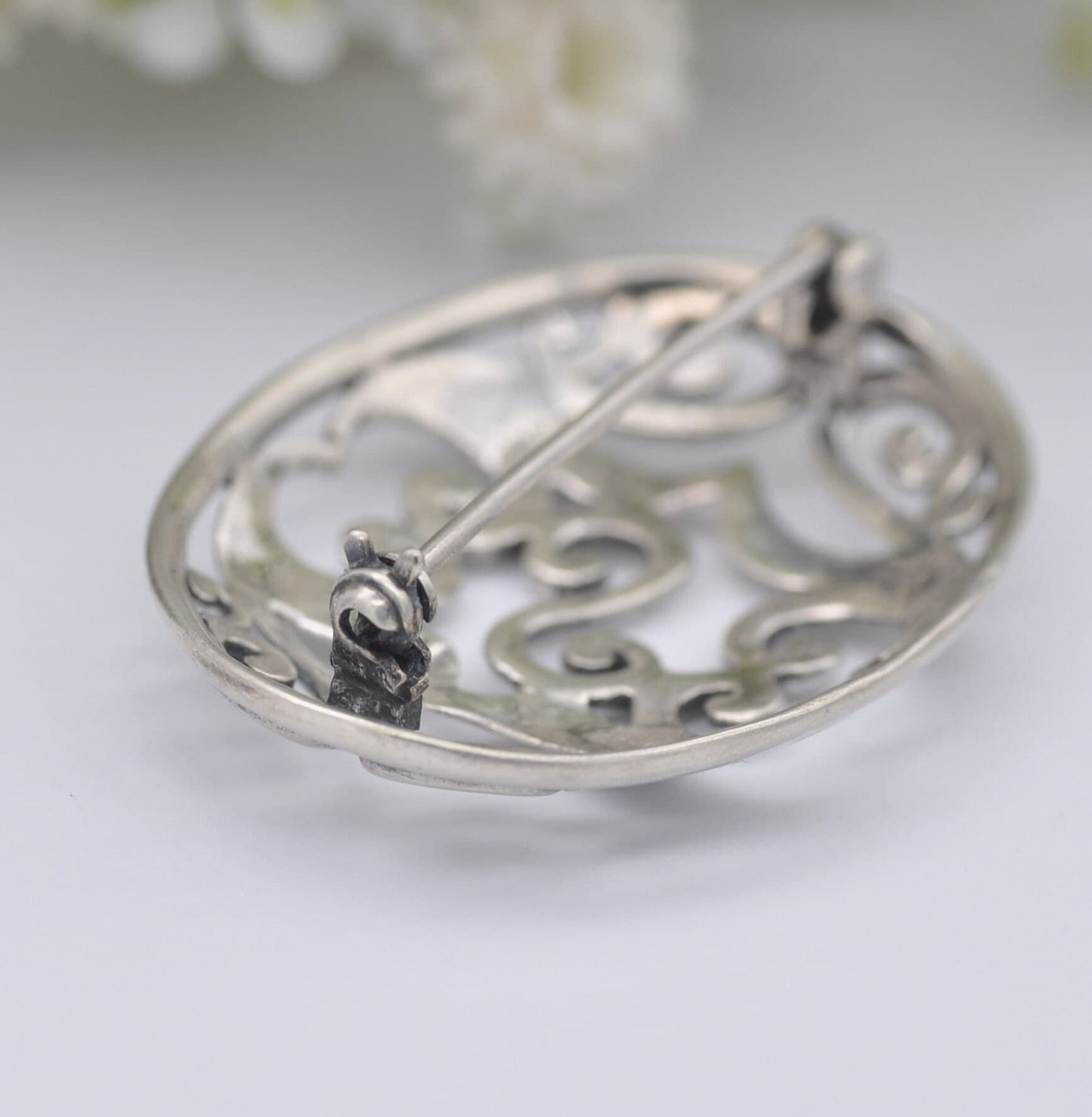 Vintage Sterling Silver Openwork Scrolling Brooch - Oval Ornate Design
