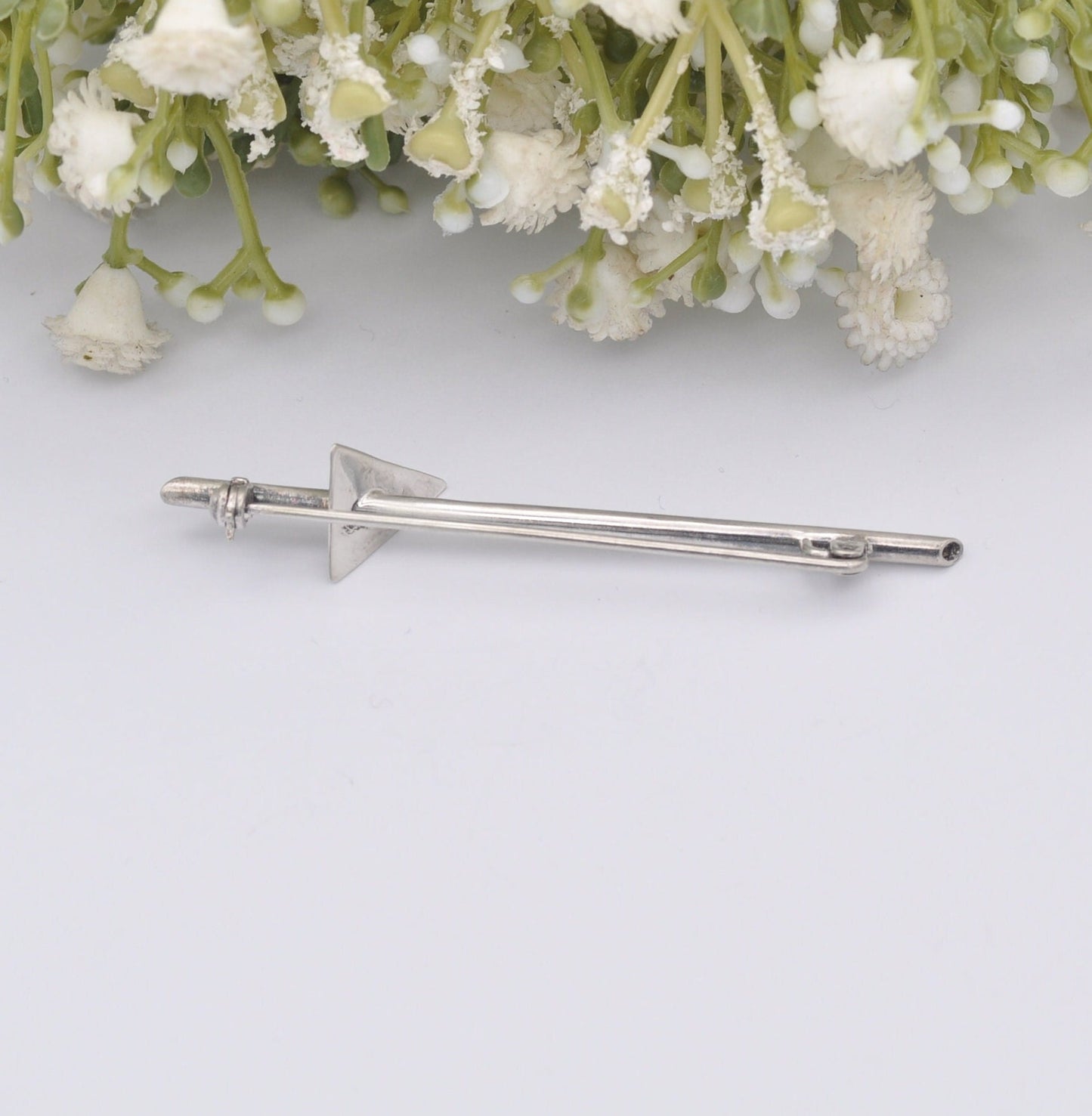 Vintage Modernist Sterling Silver Arrow Bar Brooch - Unusual Mid-Century Design
