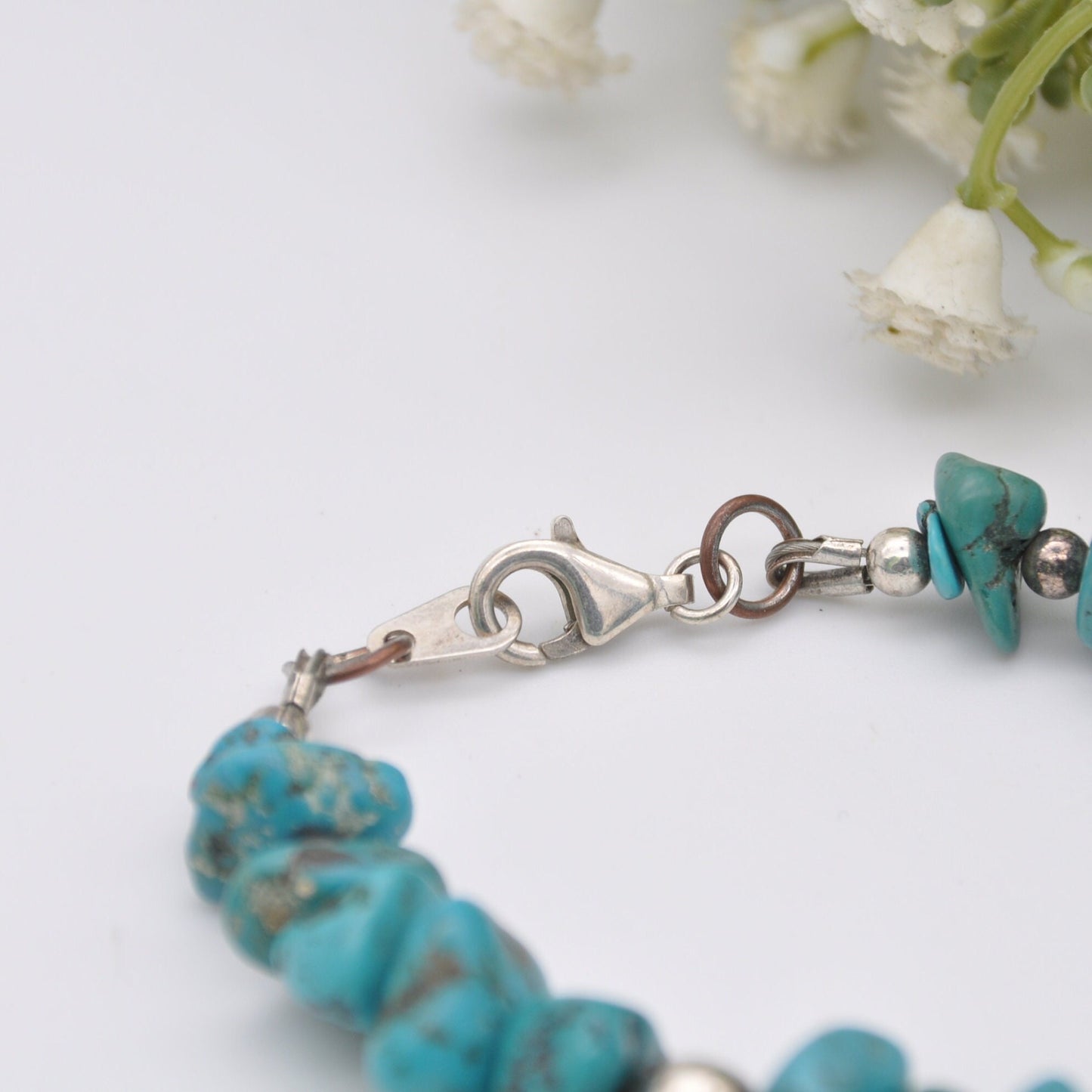 Sterling Silver Clasp Tumbled Turquoise Bracelet - Graduating Gemstone Size