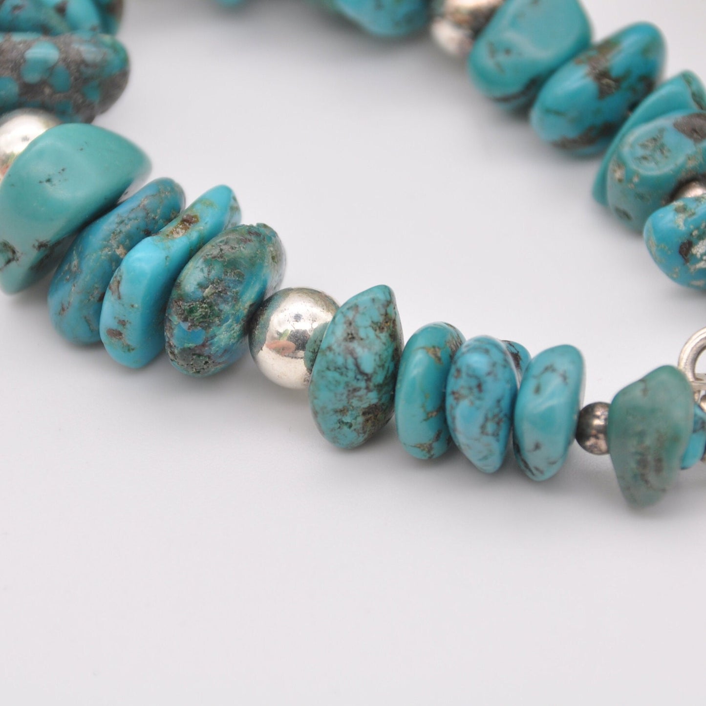 Sterling Silver Clasp Tumbled Turquoise Bracelet - Graduating Gemstone Size