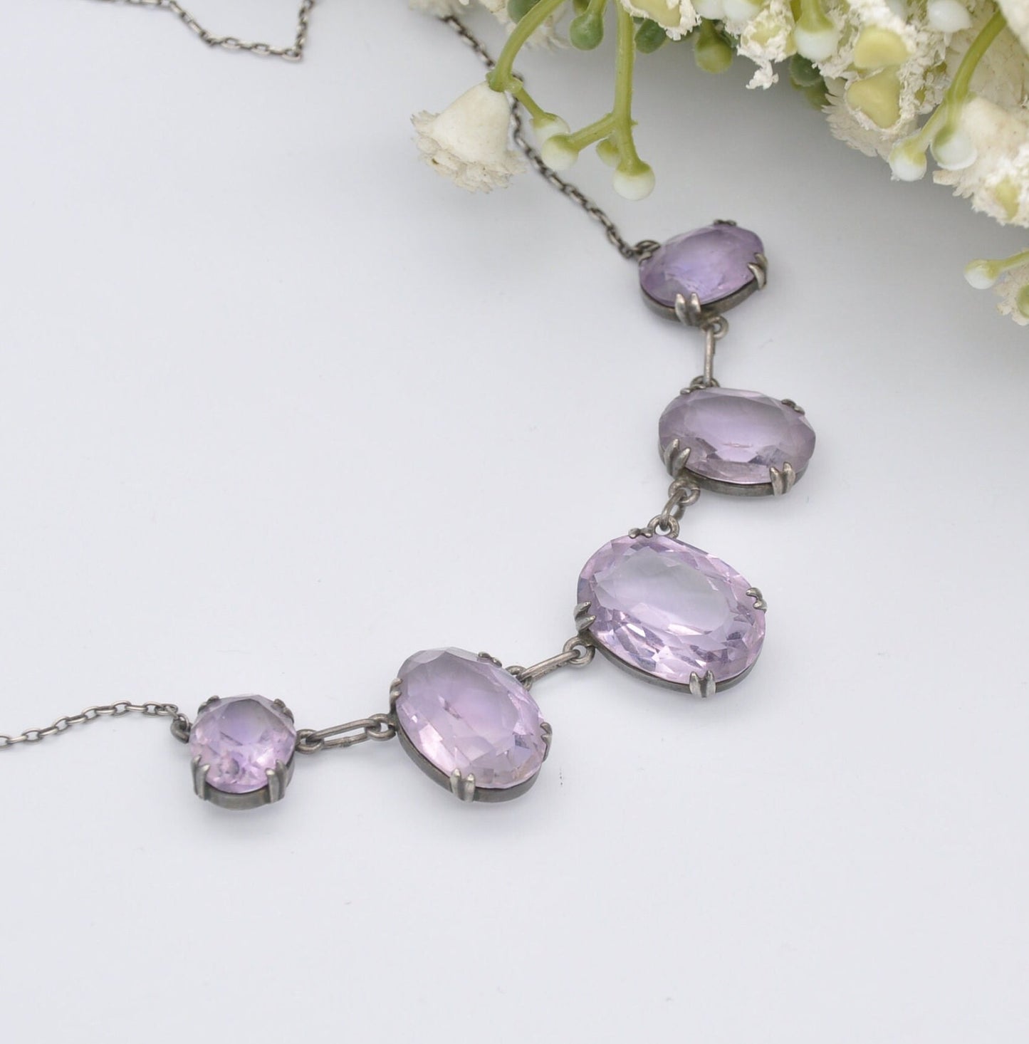 Antique Edwardian Sterling Silver Amethyst Necklace with Graduated Faceted Stones - Length 15" 39cm