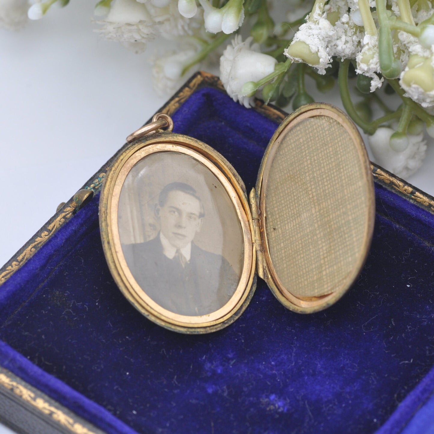 Antique Rolled Gold Locket with Engine Turned Pin-Stripe Design - No Engraving | Including Photograph