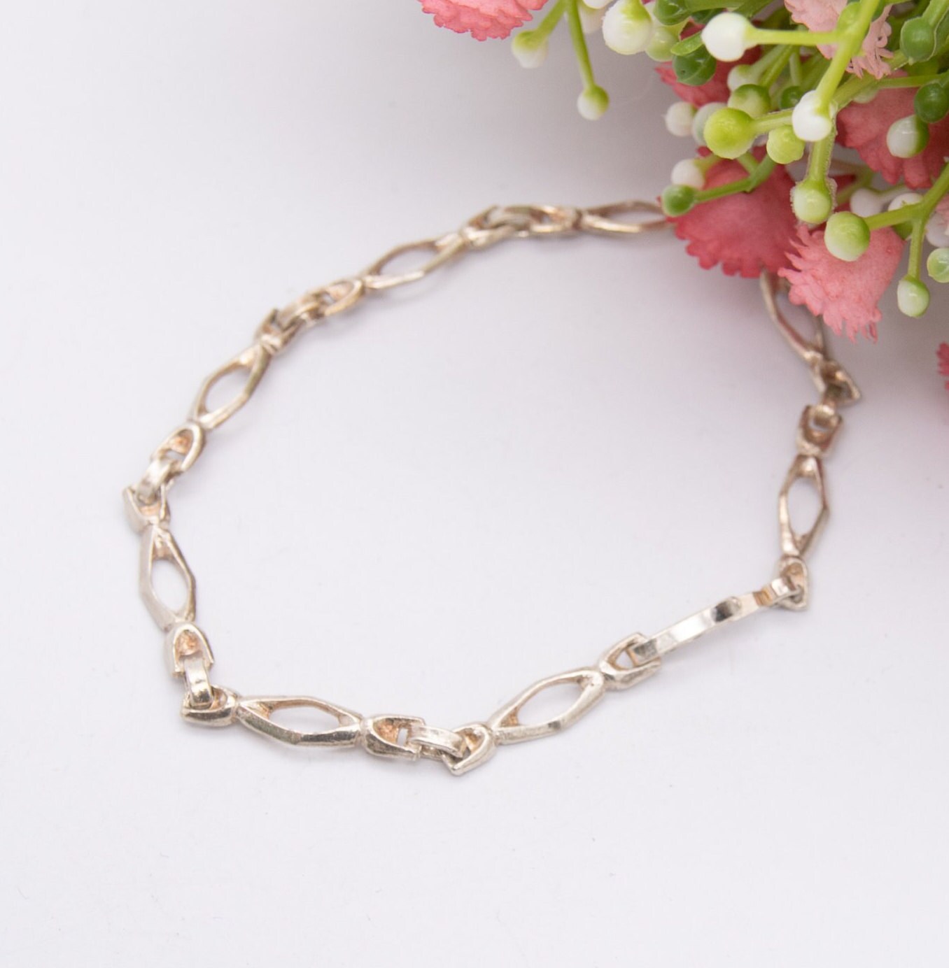 Vintage Sterling Silver Hook Clasp Bracelet - Small Openwork Panels | Unisex Silver