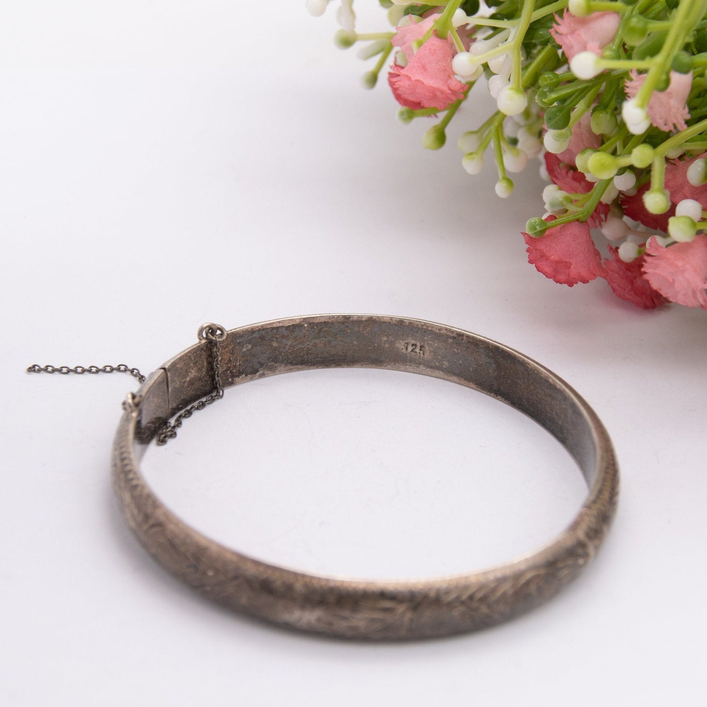 Vintage Sterling Silver Bangle Bracelet with Engraved Floral Scrolling Pattern