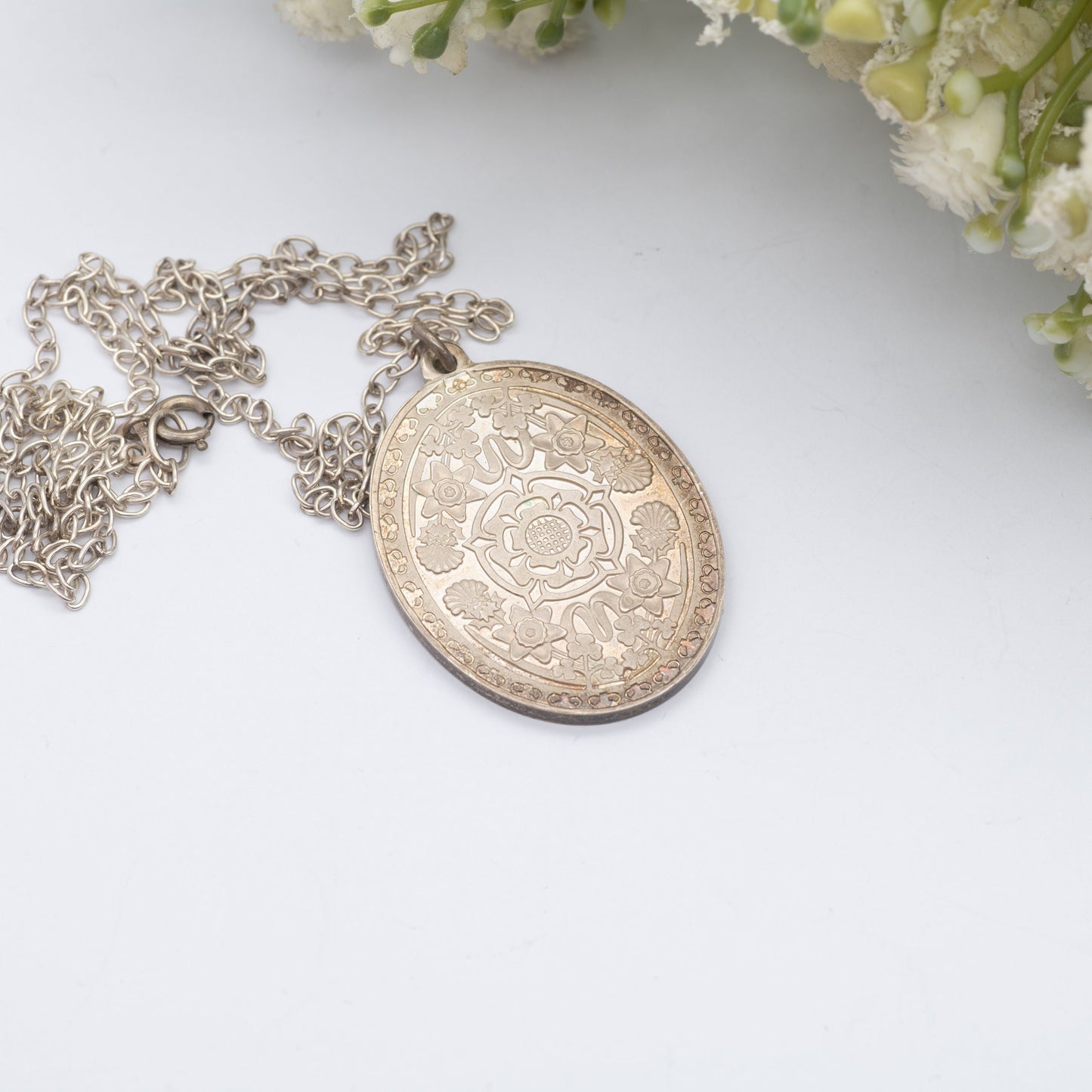 Vintage Elizabeth II 1977 Silver Jubilee Sterling Silver Pendant Medal on Silver Chain by John Pinches | Yorkshire Tudor Rose Flower Design