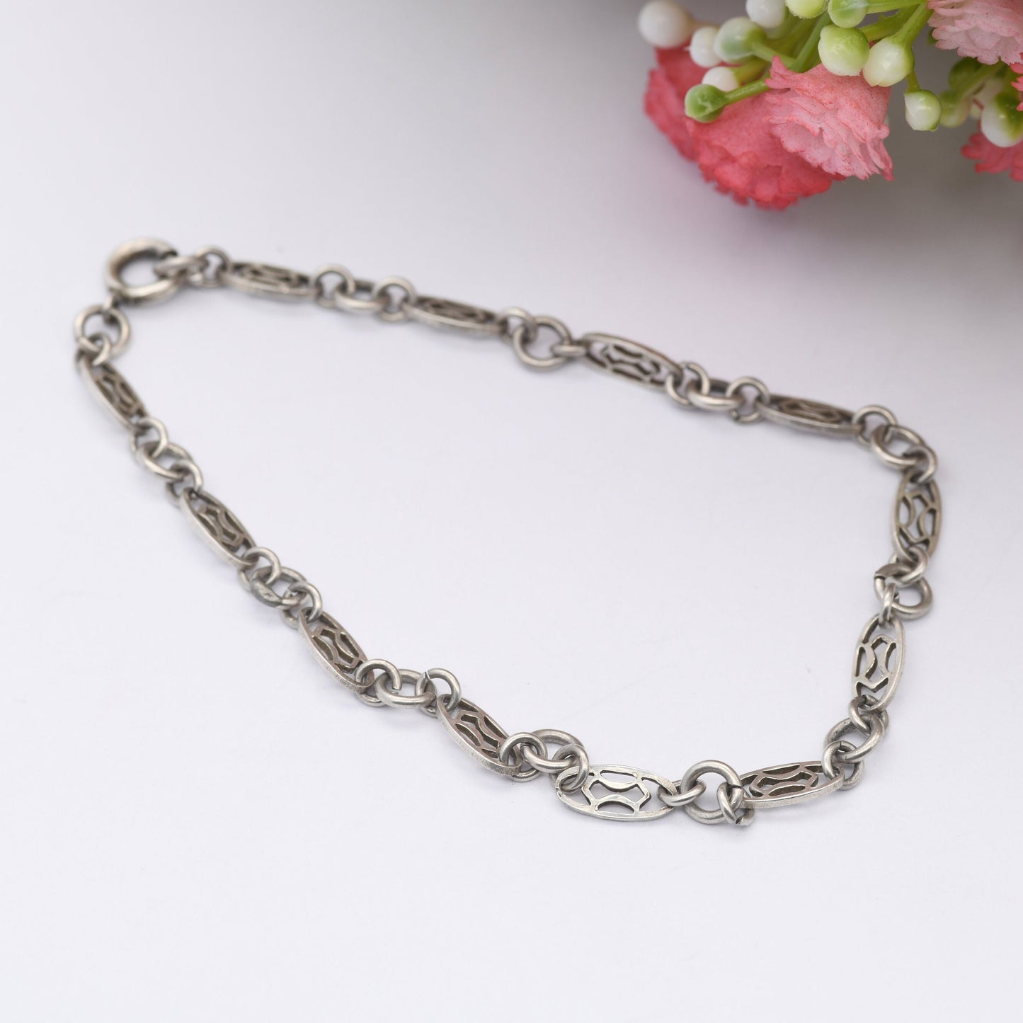 Vintage Silver Chain Bracelet - Openwork Oval Links