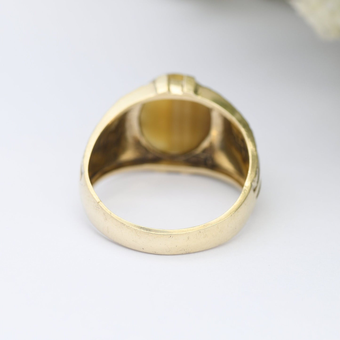 Vintage 14ct Gold Cat's Eye Ring - Chunky Mid-Century Statement Signet | Chatoyant Pale Yellow Tiger's Eye | UK Size - T | US Size - 9 1/2