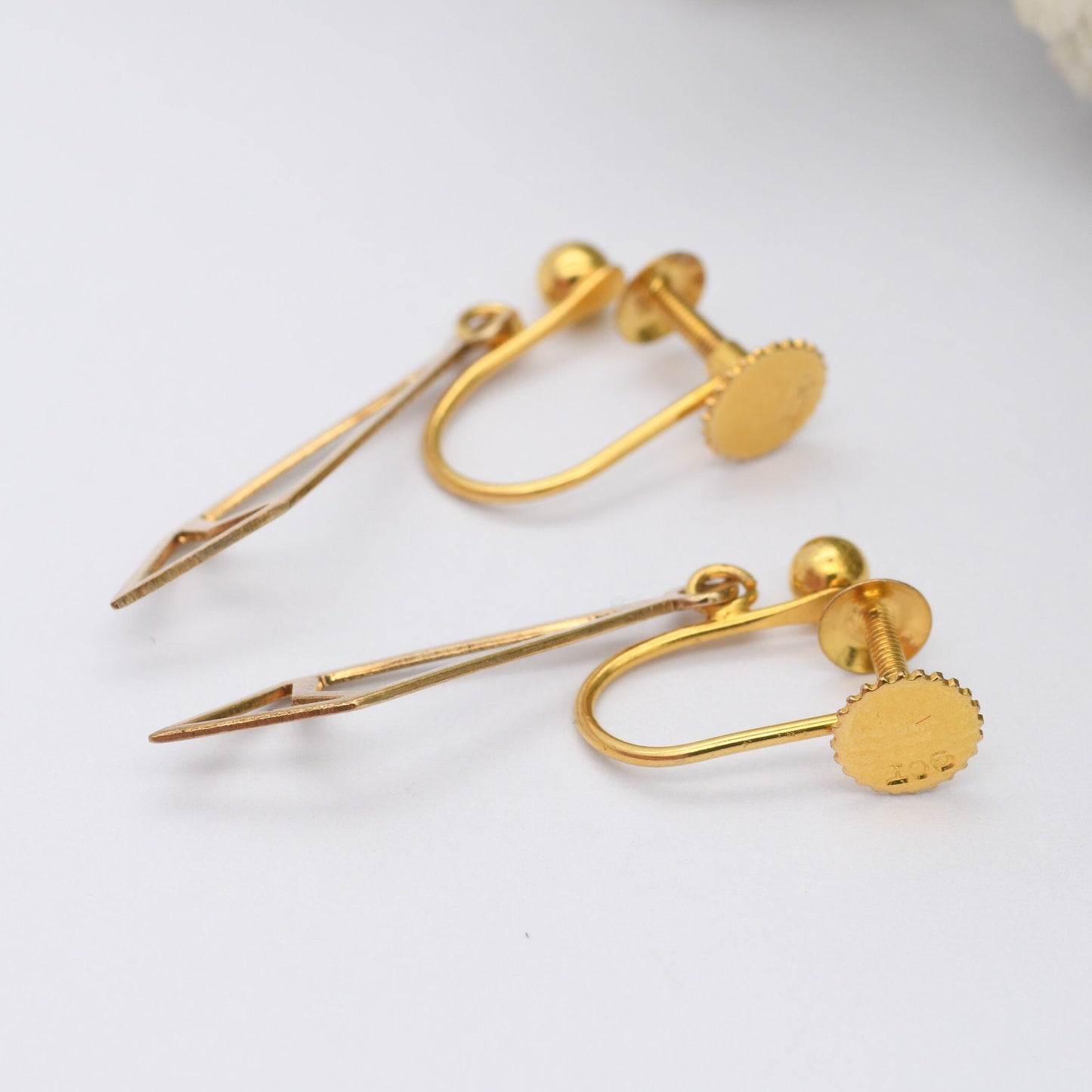 Vintage 9ct Gold Screwback Drop Earrings - Minimalist Geometric Diamond Shape