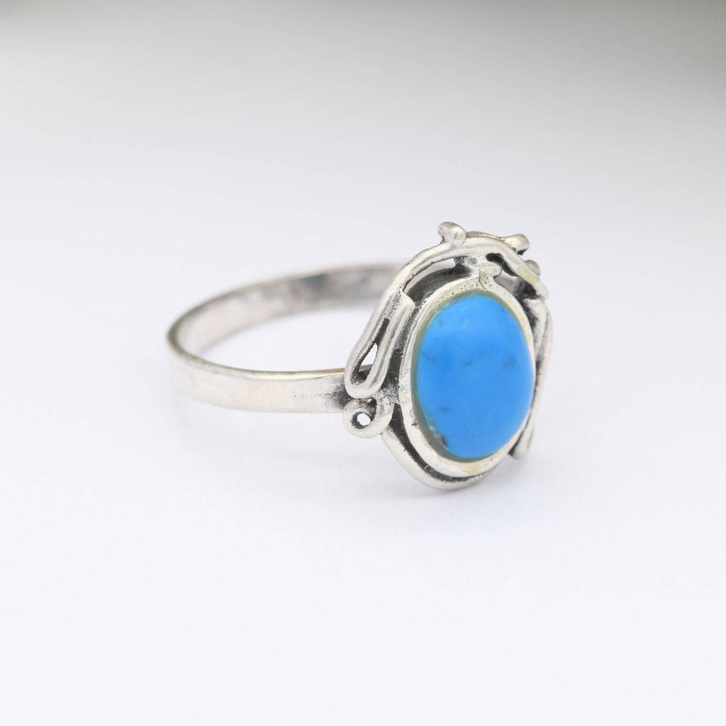 Vintage Sterling Silver Turquoise Ring