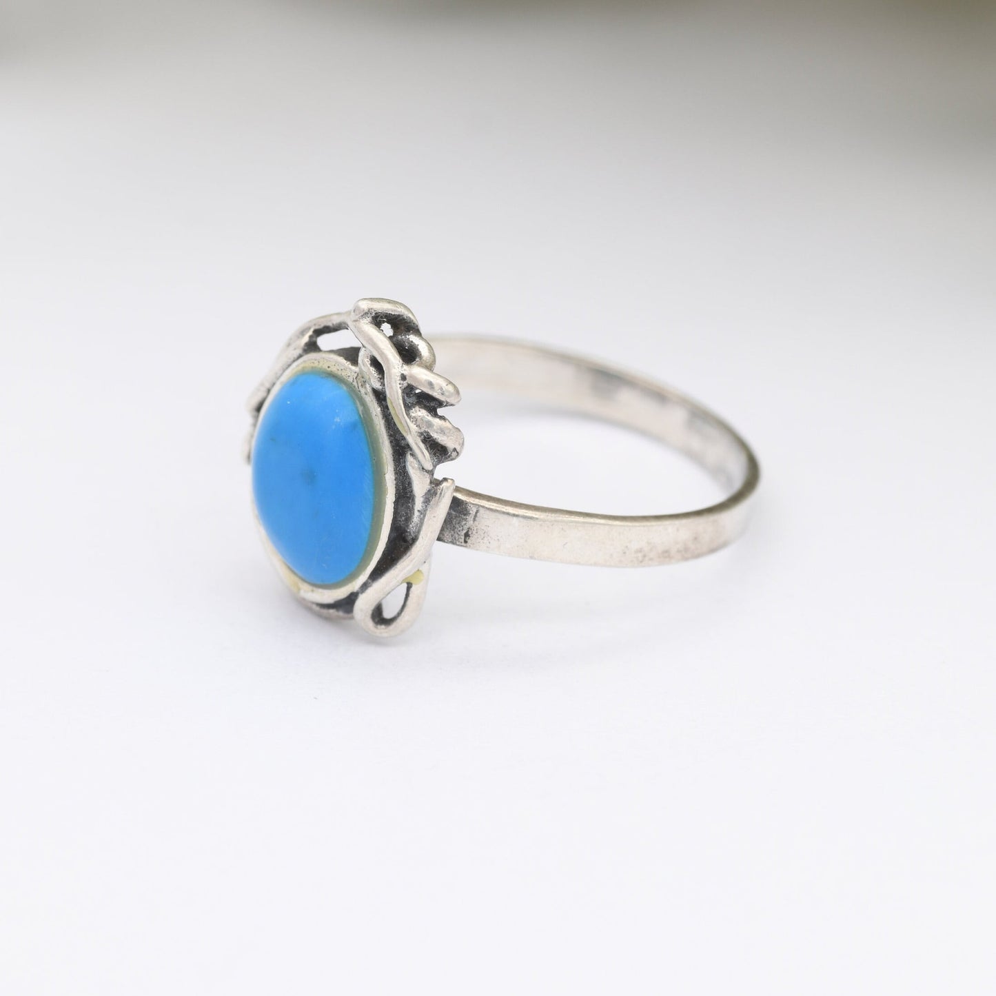 Vintage Sterling Silver Turquoise Ring