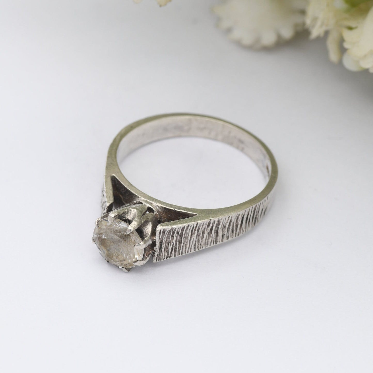 Vintage Sterling Silver Mid-Century Solitaire Ring 1979