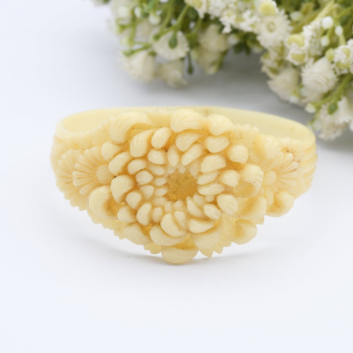 Vintage Ivorine Flower Bangle - Faux Ivory Celluloid | Early Plastic Costume Jewellery