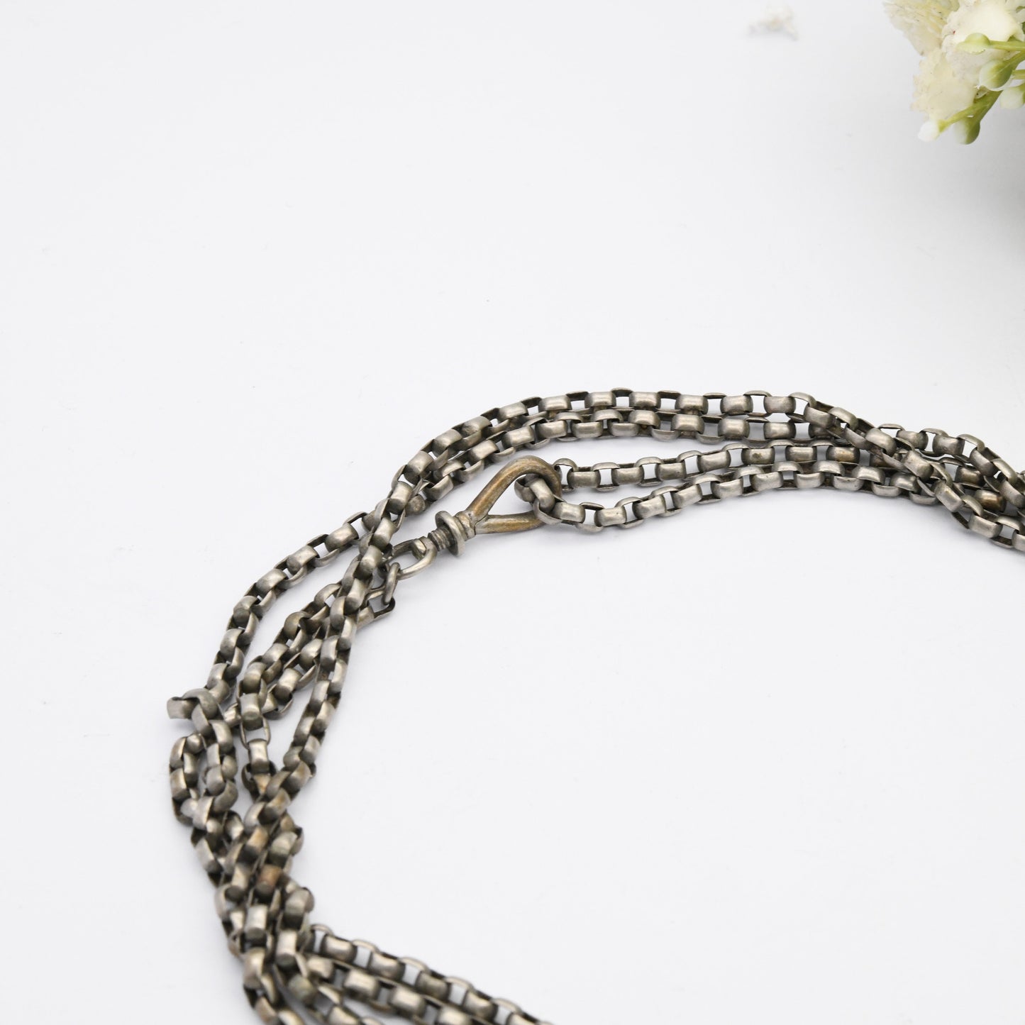 Antique Guard Chain with Twist Lock Clip