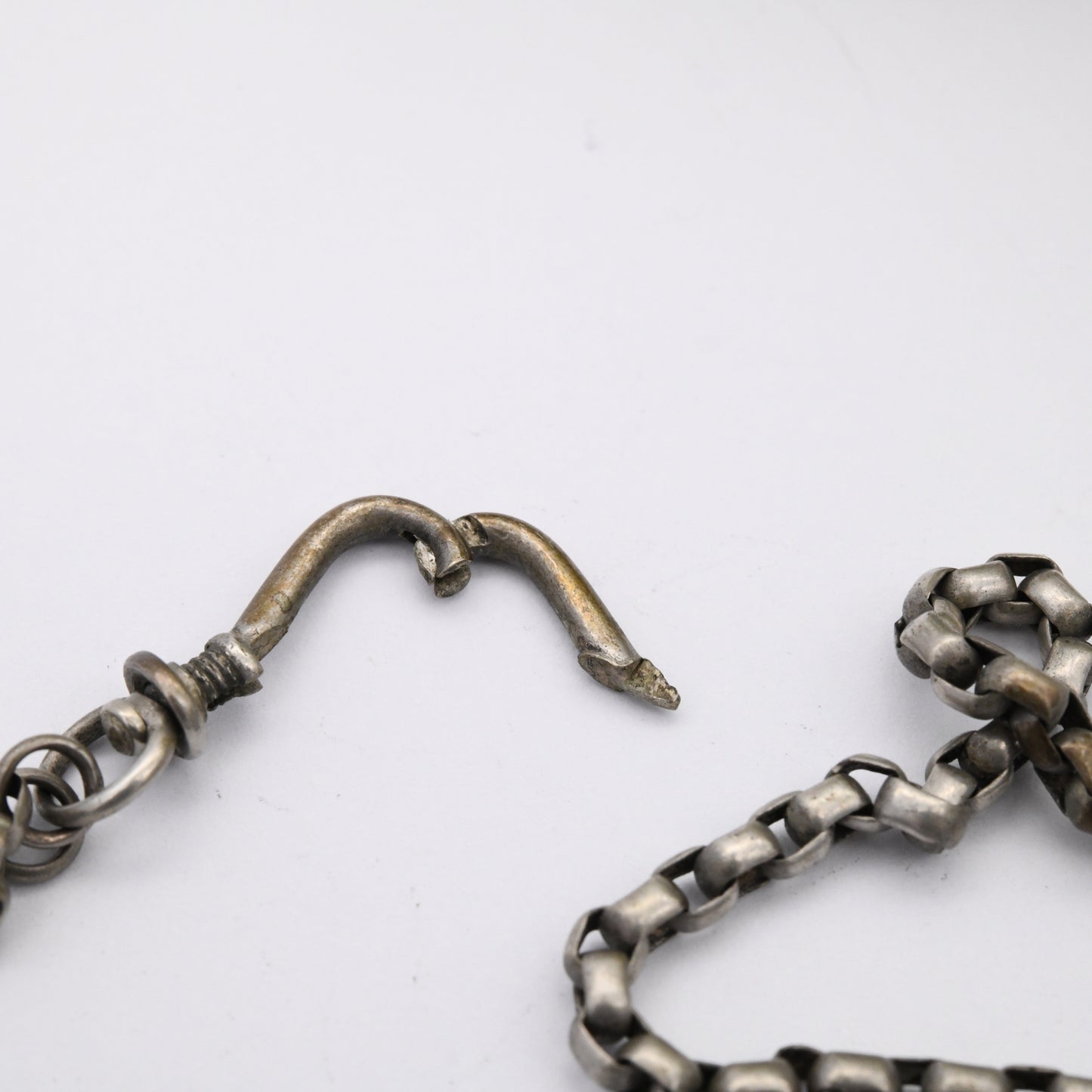 Antique Guard Chain with Twist Lock Clip