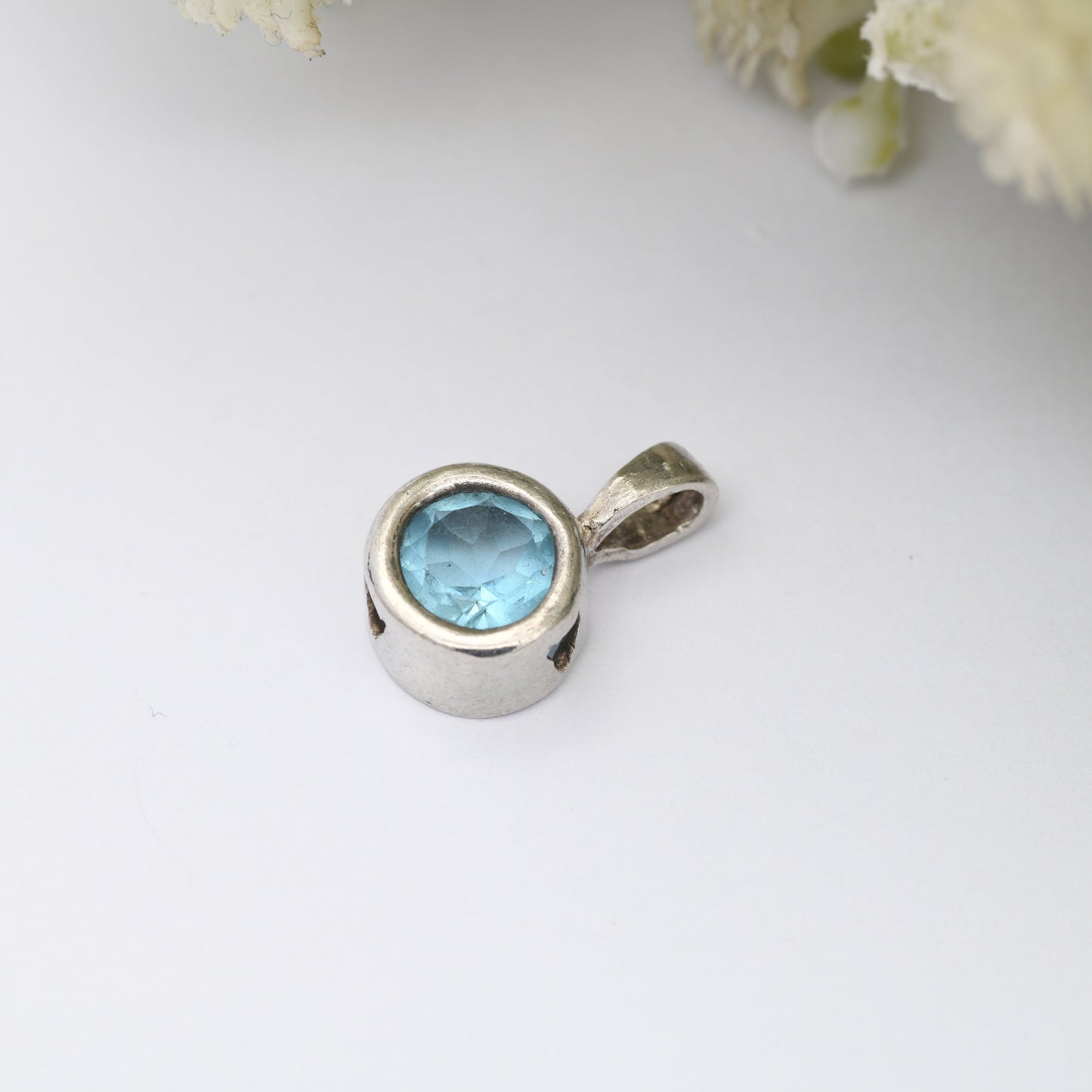 Vintage Sterling Silver Blue Stone Pendant - Minimal Everyday Silver Jewellery | Small Pendant
