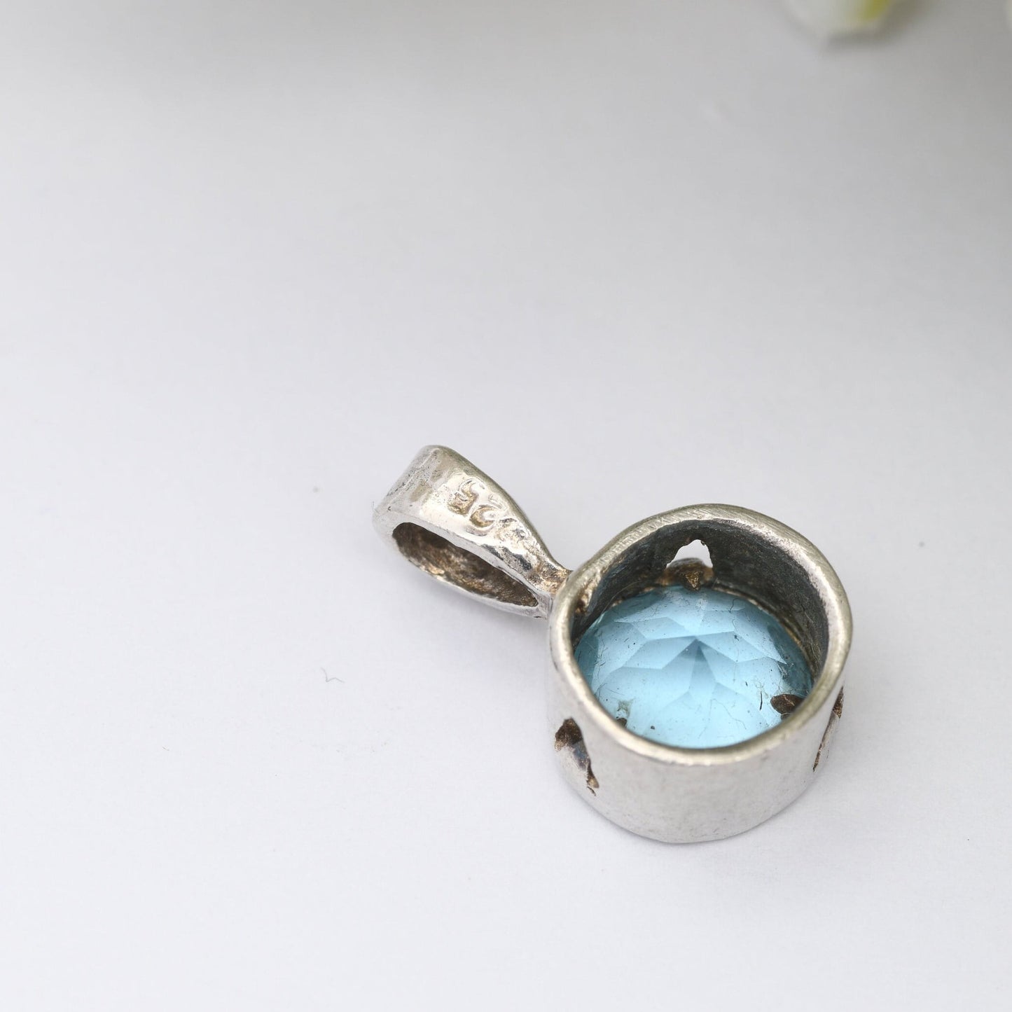 Vintage Sterling Silver Blue Stone Pendant - Minimal Everyday Silver Jewellery | Small Pendant