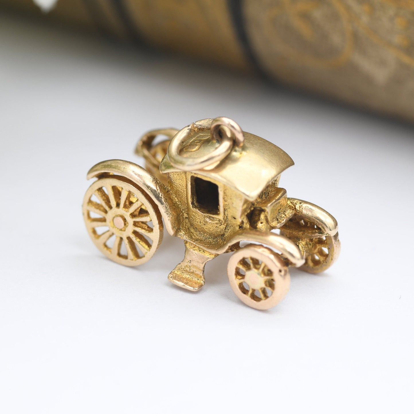 Vintage 9ct Gold Carriage Charm Pendant 1950s - Princess Carriage | Nicely Detailed | Spinning Wheels