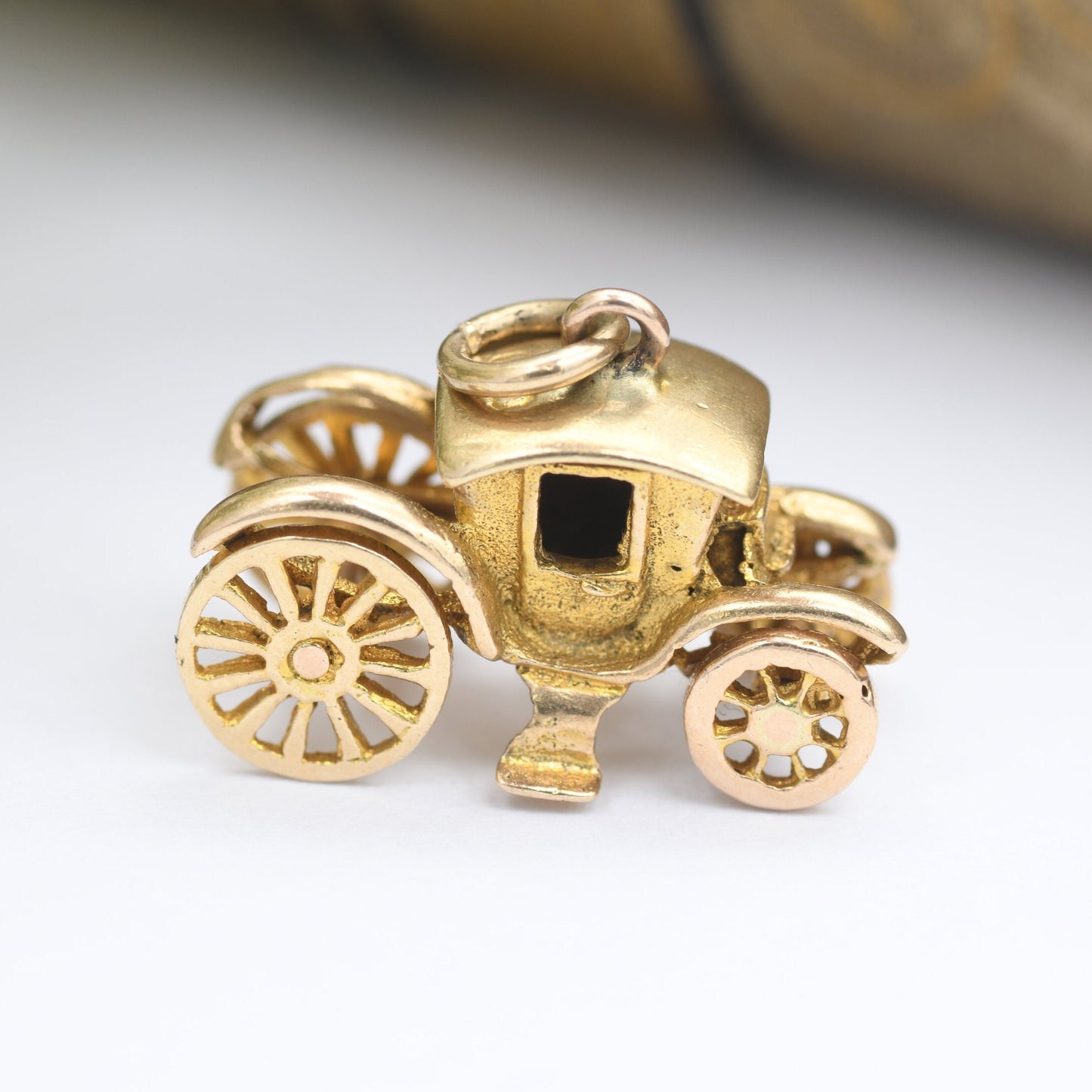 Vintage 9ct Gold Carriage Charm Pendant 1950s - Princess Carriage | Nicely Detailed | Spinning Wheels
