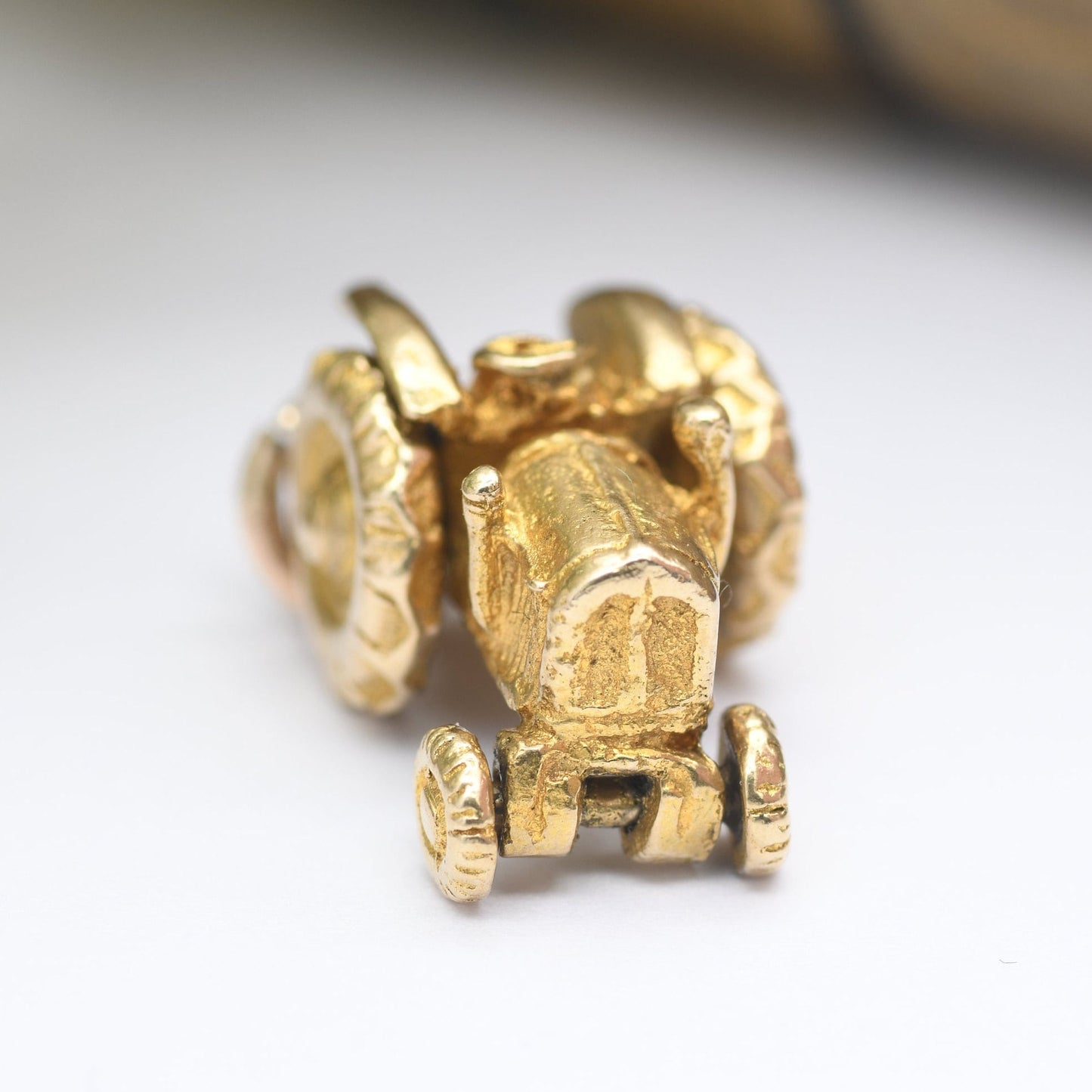 Vintage 9ct Gold Tractor Charm Pendant - with Spinning Wheels | Articulated Charm | Retro Car Enthusiast | Nicely Detailed