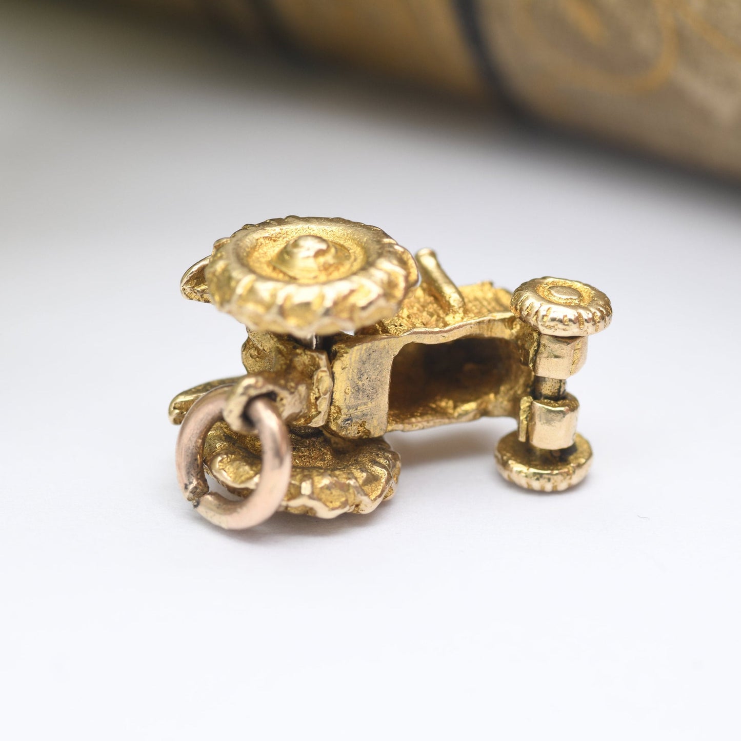 Vintage 9ct Gold Tractor Charm Pendant - with Spinning Wheels | Articulated Charm | Retro Car Enthusiast | Nicely Detailed