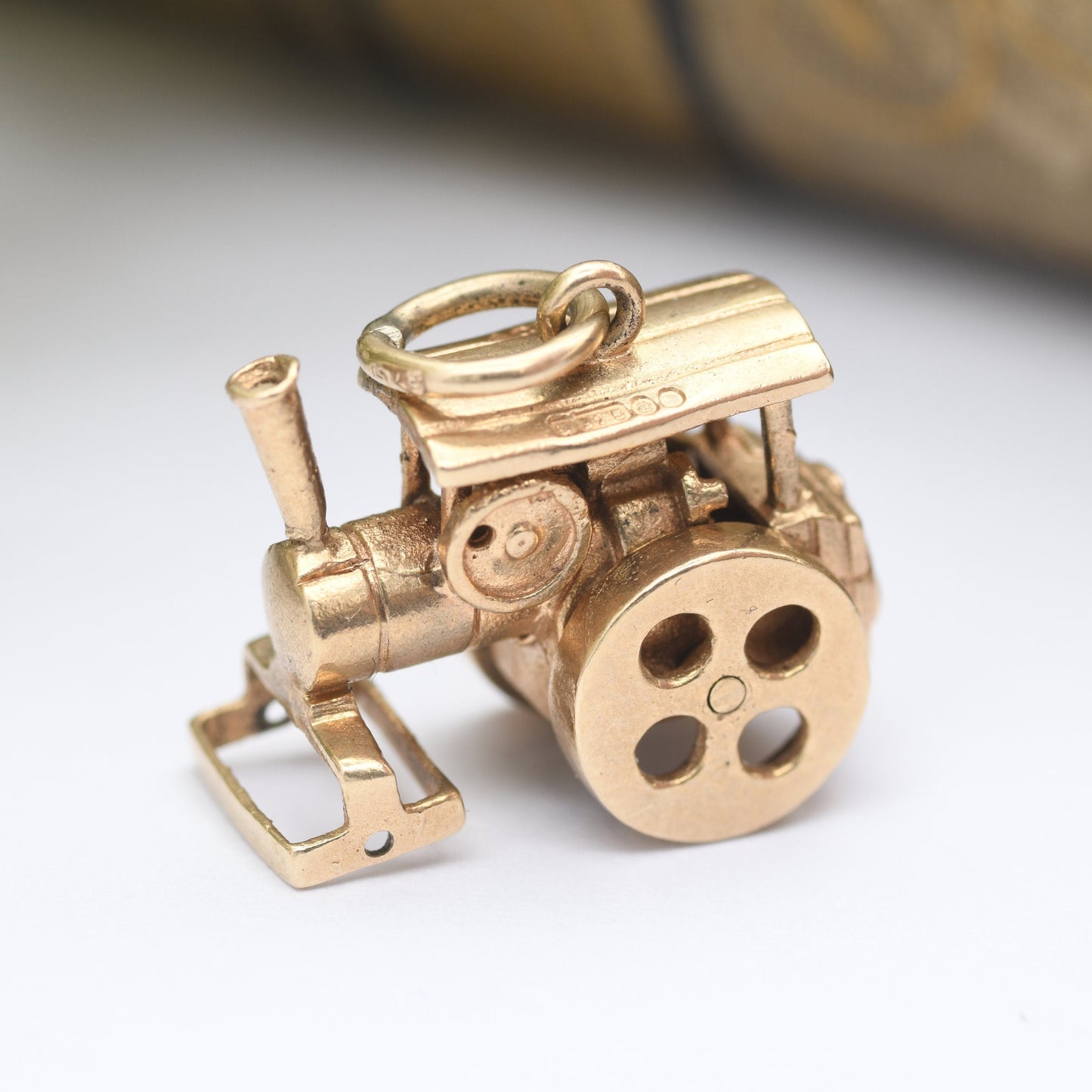 Vintage 9ct Gold Tractor Charm Pendant - with Moving Wheels | Retro Car Enthusiast | Nicely Detailed | Steam Engine
