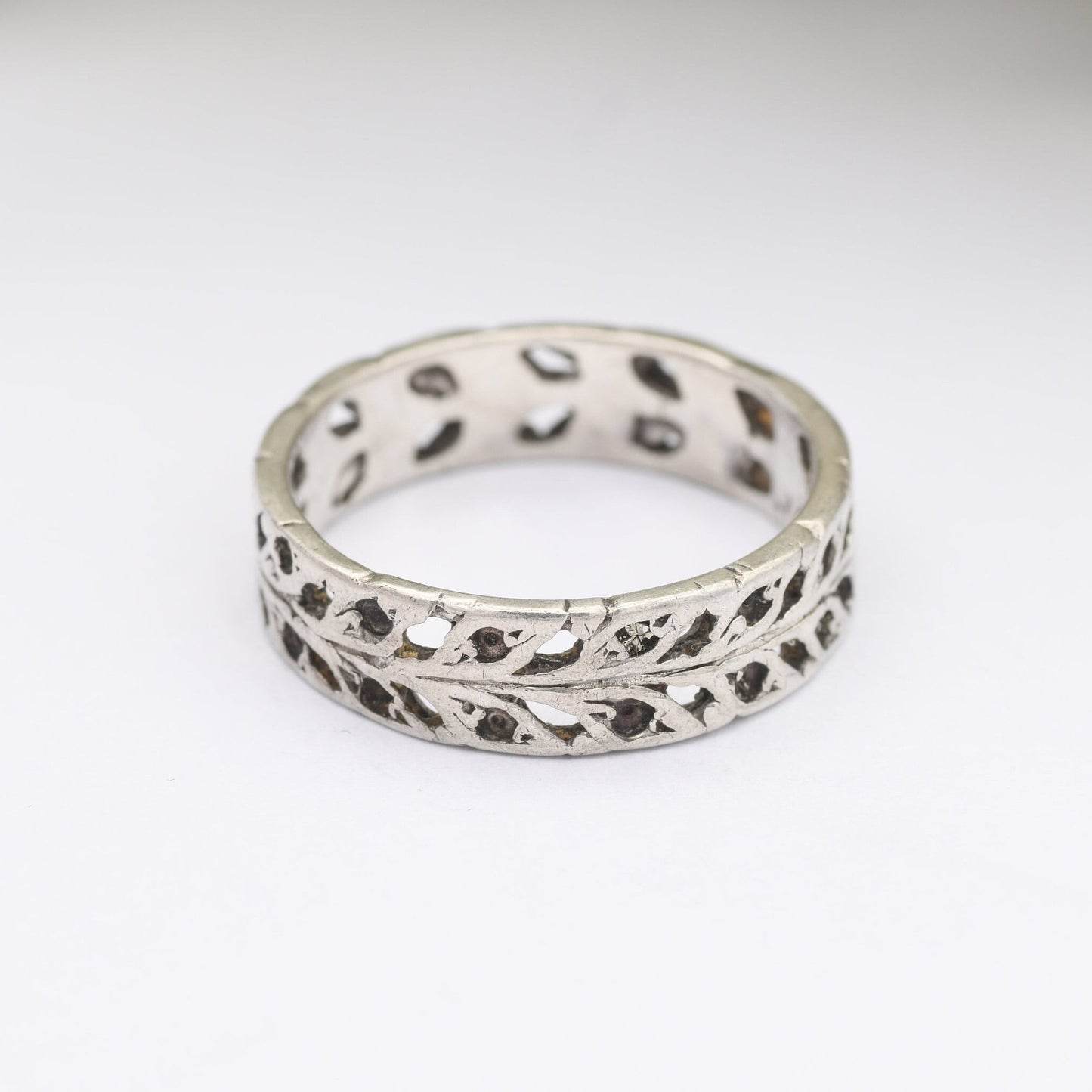Vintage Sterling Silver Openwork Leaf Eternity Band Ring