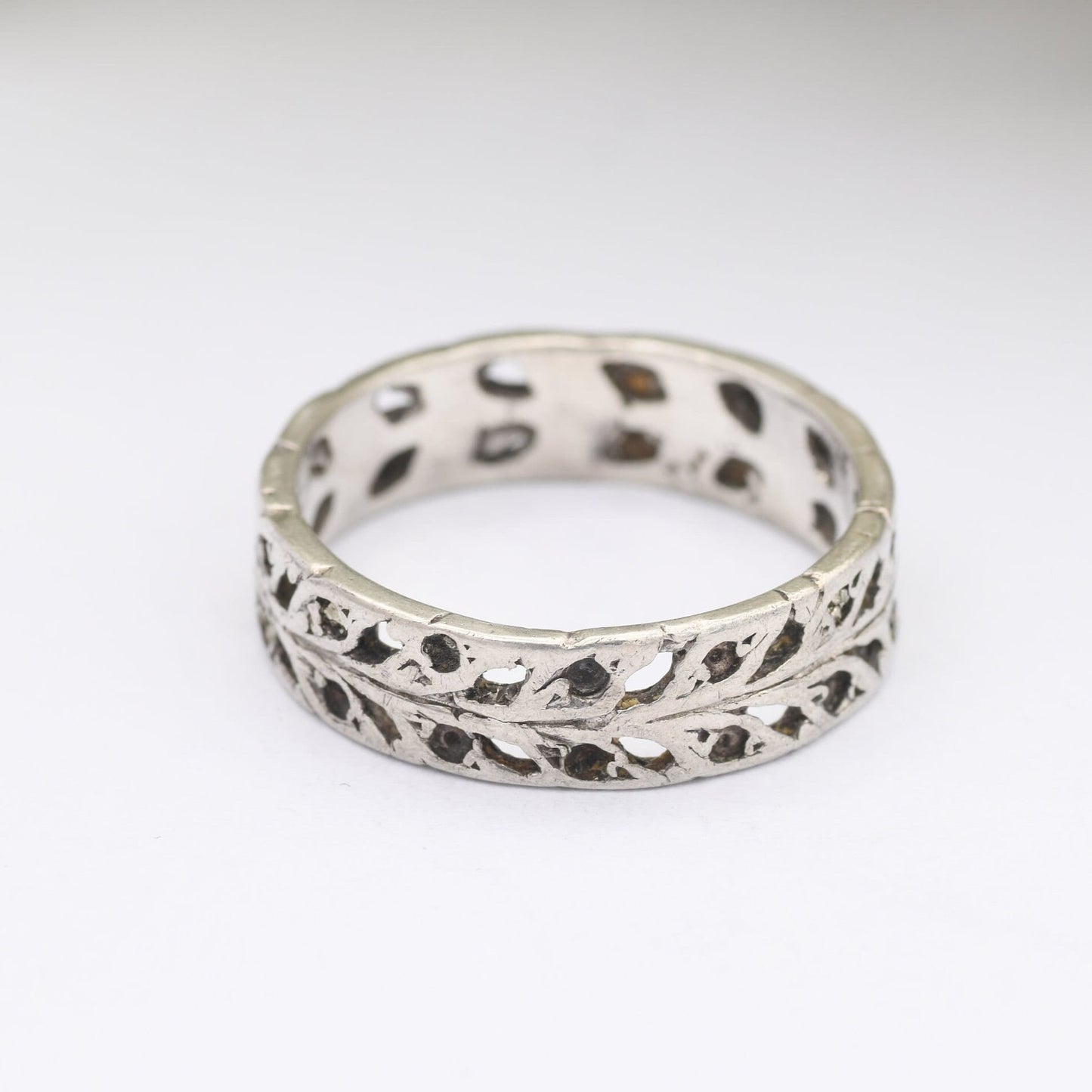 Vintage Sterling Silver Openwork Leaf Eternity Band Ring