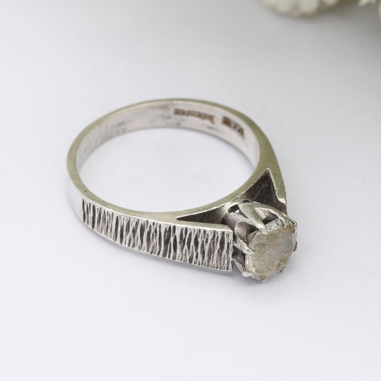 Vintage Sterling Silver Mid-Century Solitaire Ring 1979