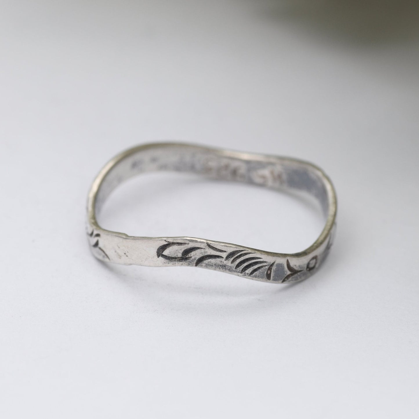 Vintage Sterling Silver Wave Form Band Ring
