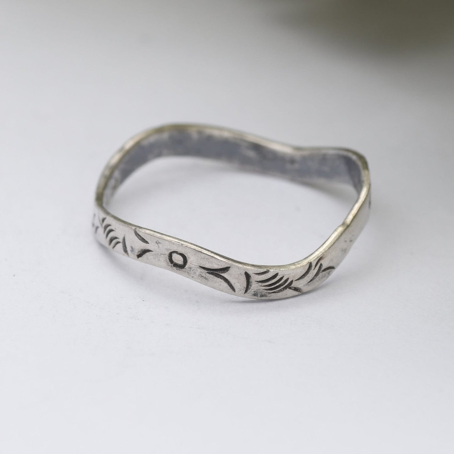 Vintage Sterling Silver Wave Form Band Ring