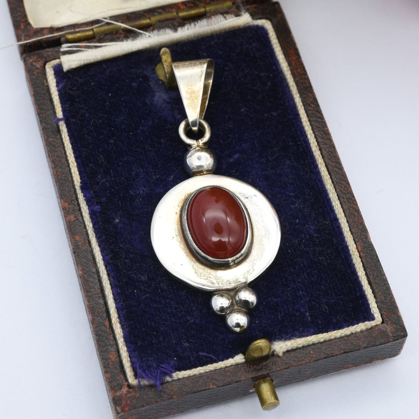 Mexican Sterling Silver Pendant with Cabochon Carnelian - Statement Chunky Silver | Mexico CII