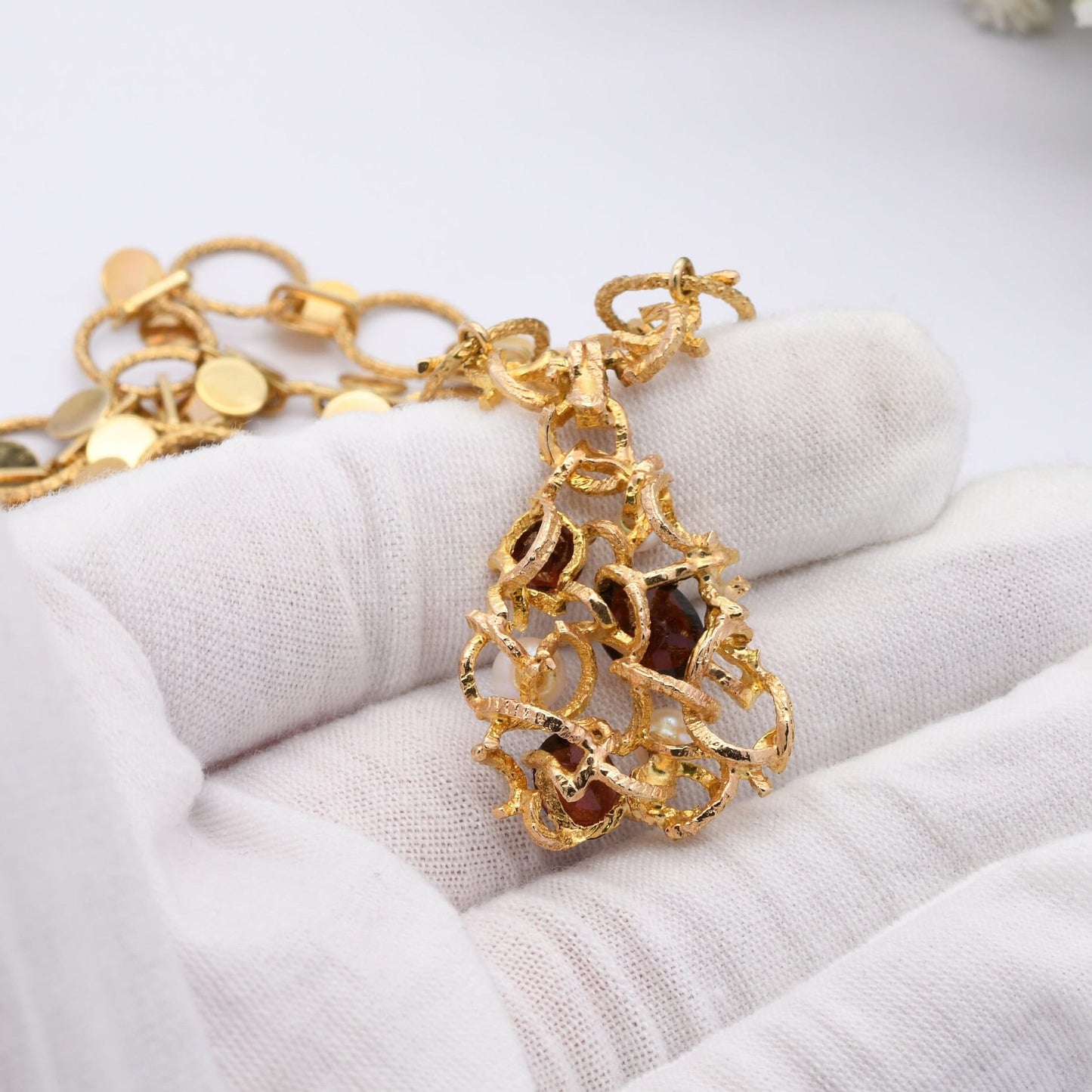 Vintage 9ct Gold Necklace with Pearl and Garnet Gemstone Pendant 1972