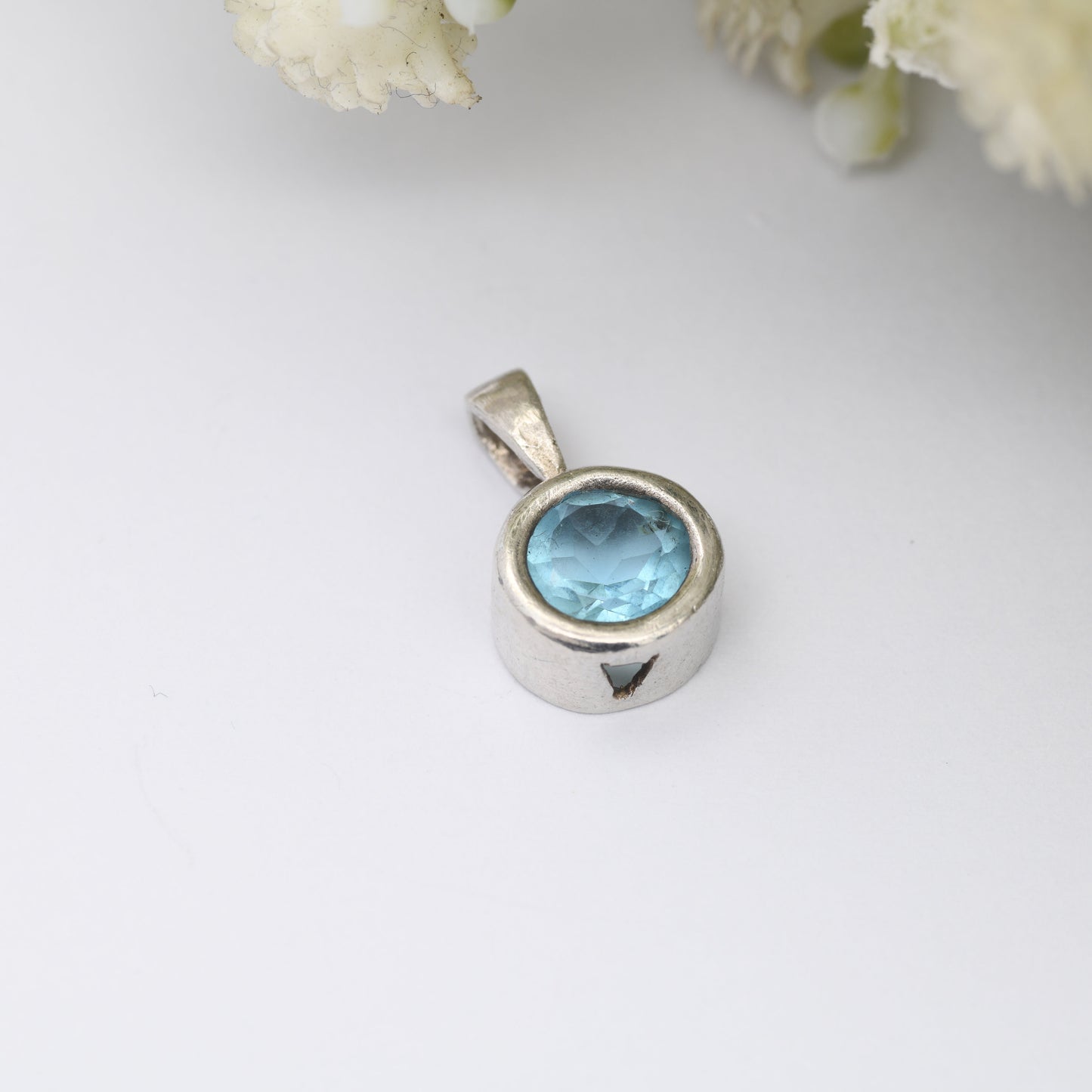Vintage Sterling Silver Blue Stone Pendant - Minimal Everyday Silver Jewellery | Small Pendant