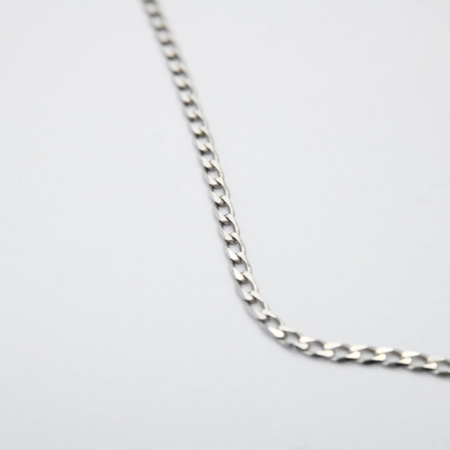 9ct White Gold Flat Curb Link Chain Necklace