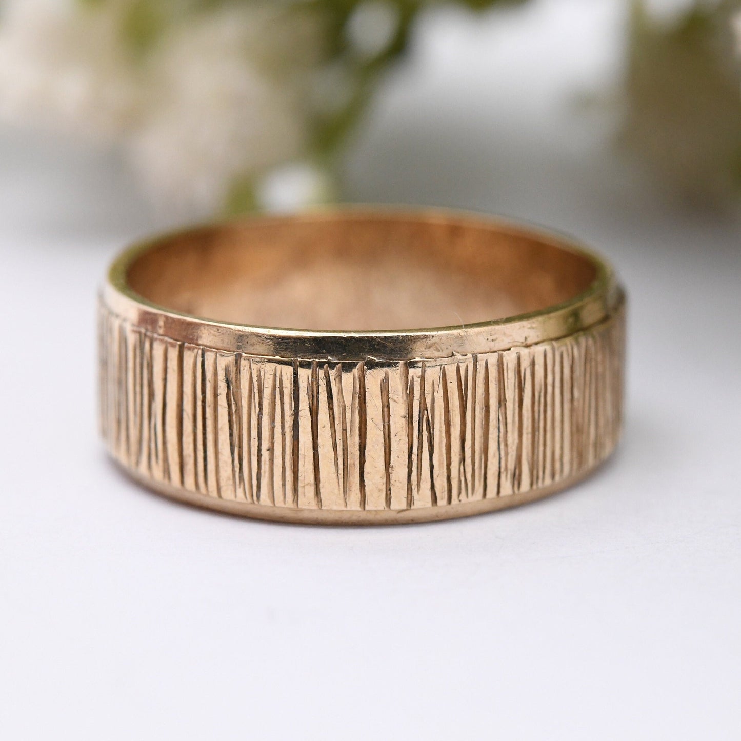 Vintage 9ct Gold Band Ring 1978